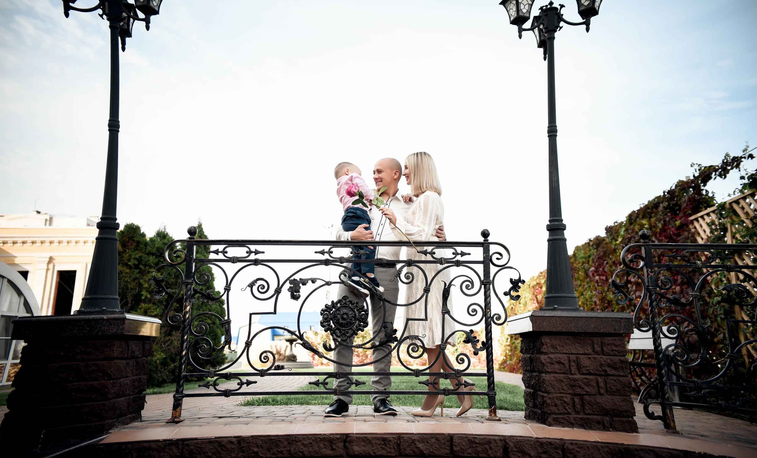 Прогулочные семейные, детские, индивидуальные фотосессии. Свадебный, семейный, детский, контент фотограф в Омске Максим Ильин