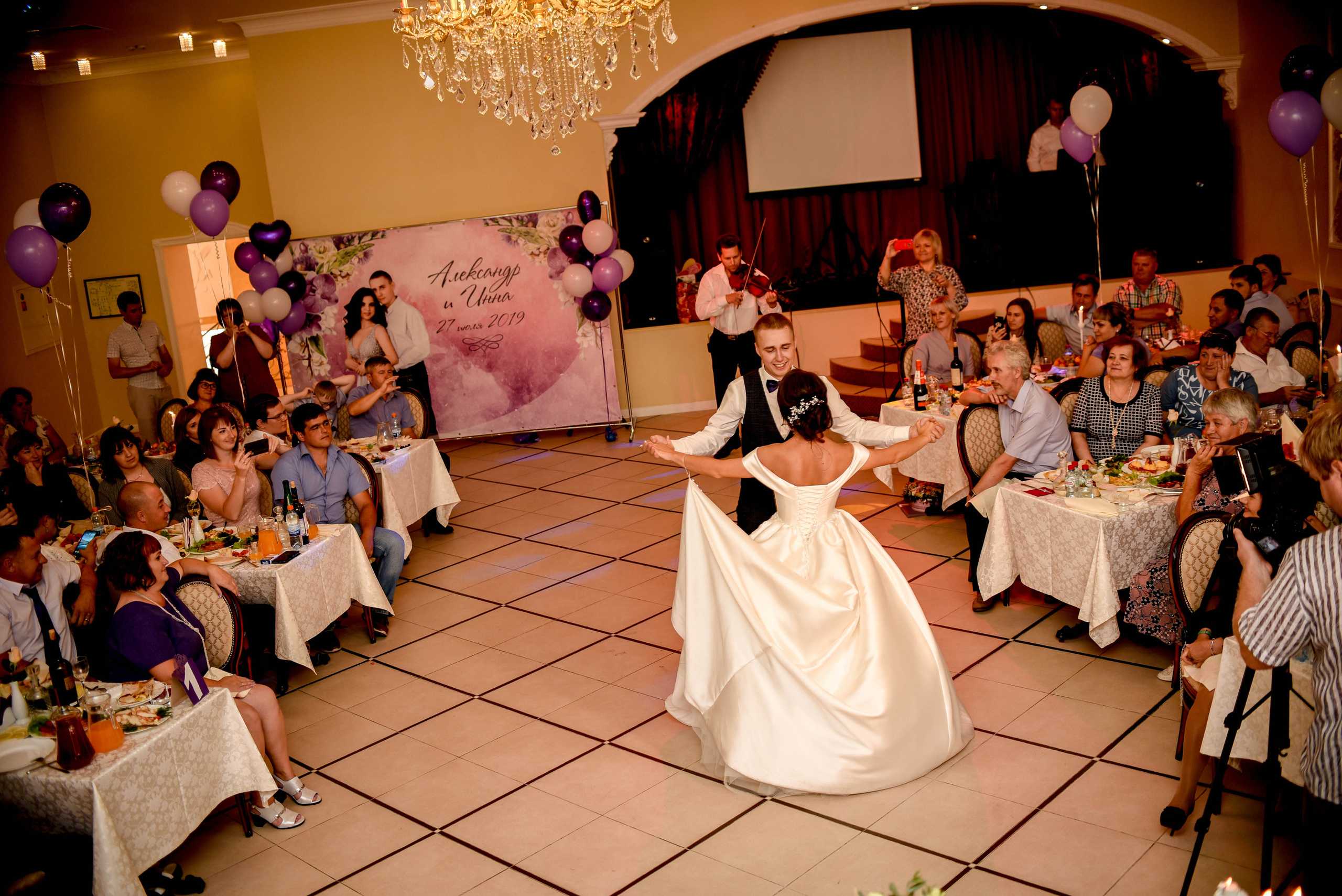 Яркая июльская история Алескандра и Инны. Свадебный, семейный, детский, контент фотограф в Омске Максим Ильин