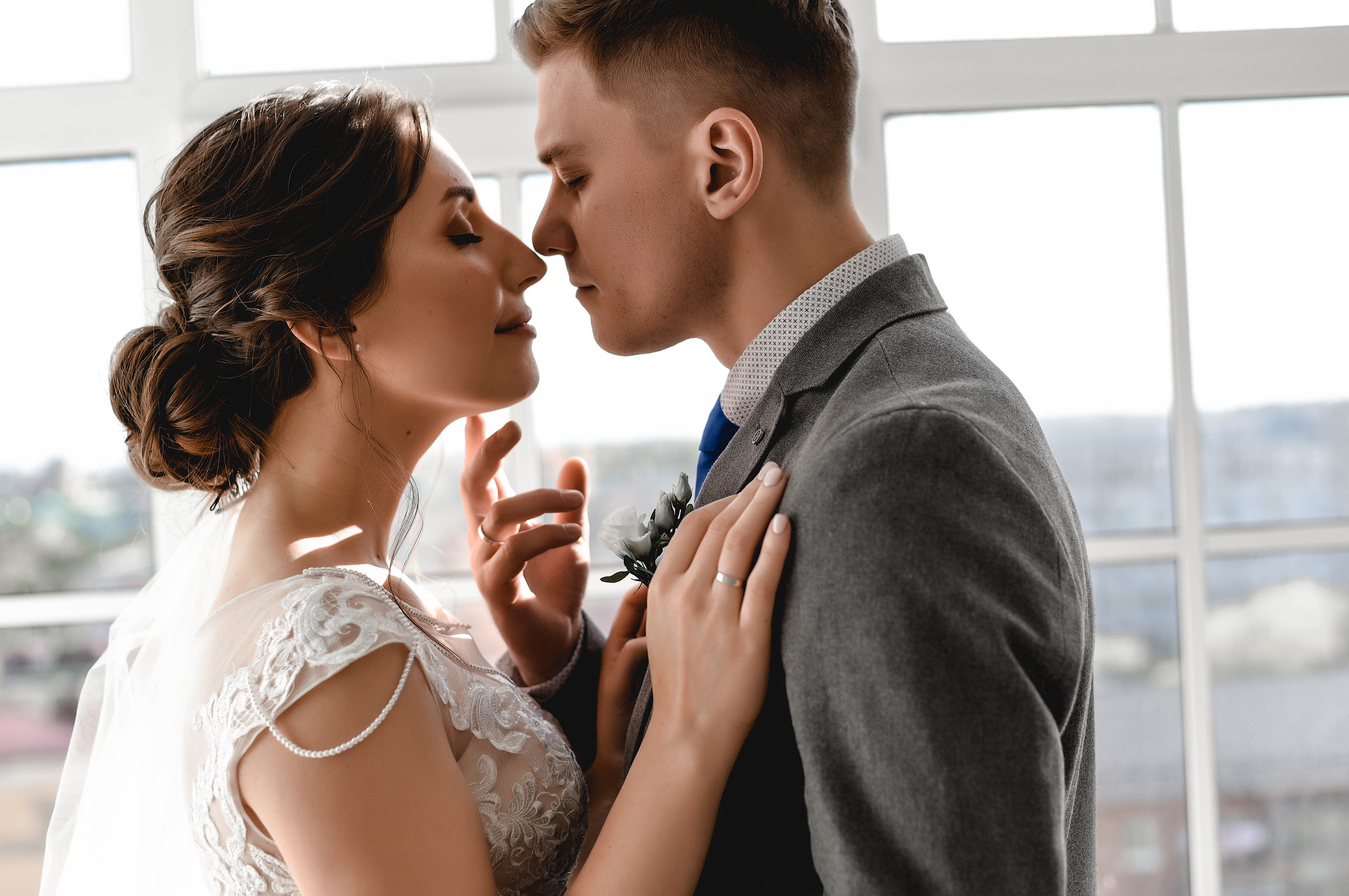 Красивая и нежная студийная серия Коли и Оли. Свадебный, семейный, детский, контент фотограф в Омске Максим Ильин