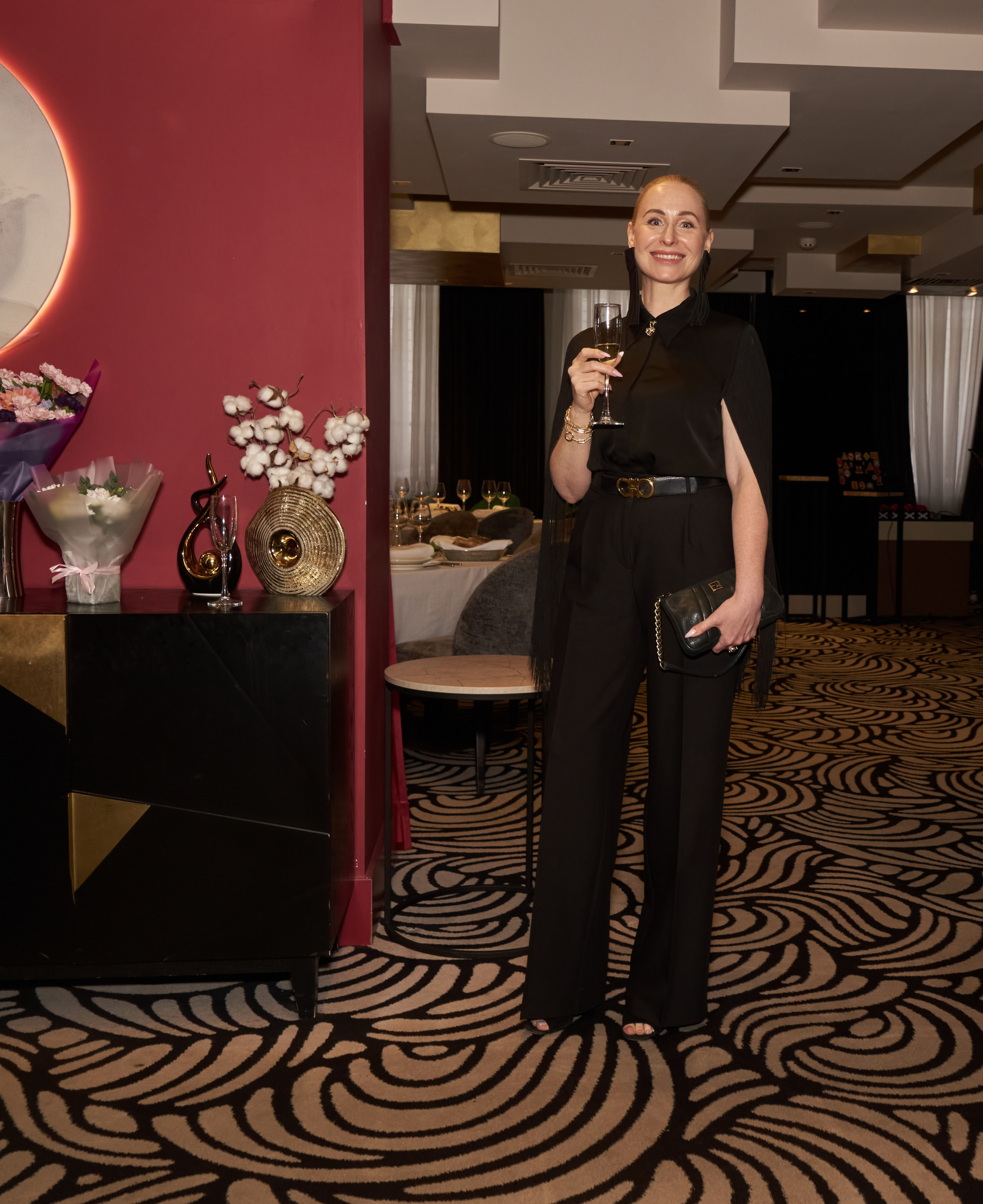 Юбилей Наталии в ресторане отеля Domina. Свадебный, семейный и контент фотограф в Санкт- Петербурге Елена Грие