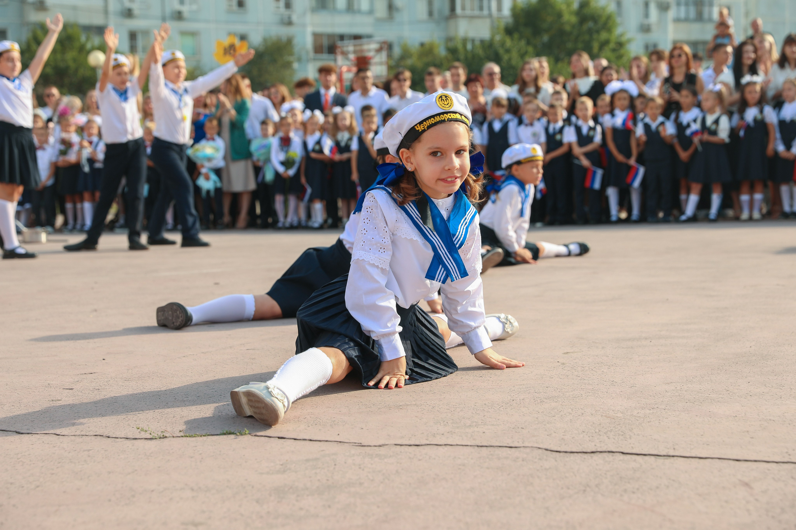 ЛИЦЕЙ ИСТЭК. Photographer Viktoriya Markushina «My world throug»