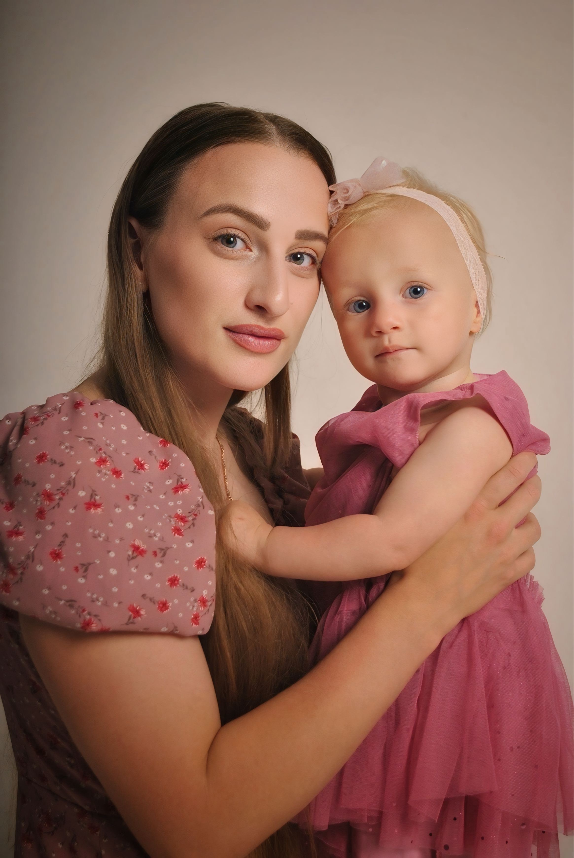 Настя и дочь. Фотограф Мария Мусаелян