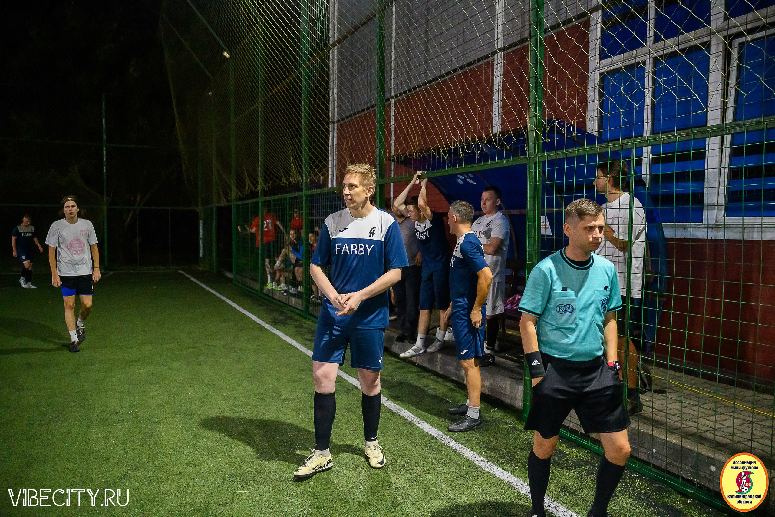 ФИНАЛЬНЫЕ ИГРЫ КУБКА МИНИ-ФУТБОЛЬНОЙ ЛИГИ И КУБКА КОРПОРАТИВНОЙ МФЛ 2025. VIBECITY.RU Вайб Сити Ру Фоторепортажи Фотоотчеты Калининград