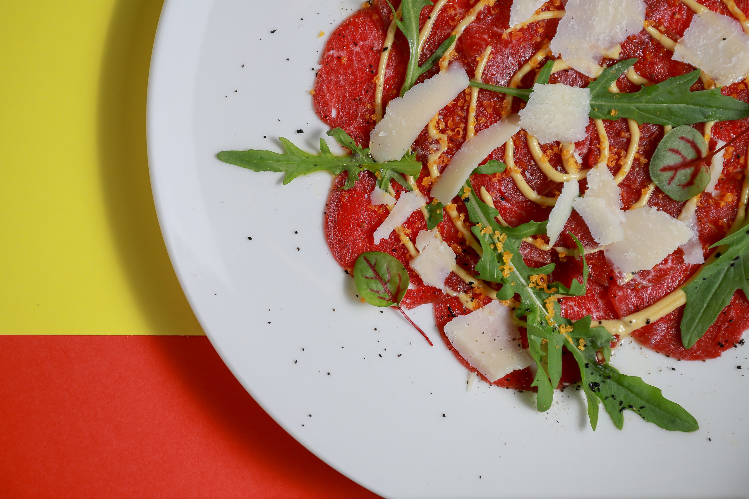 Food & delivery. Photographer Pavel Varlakov