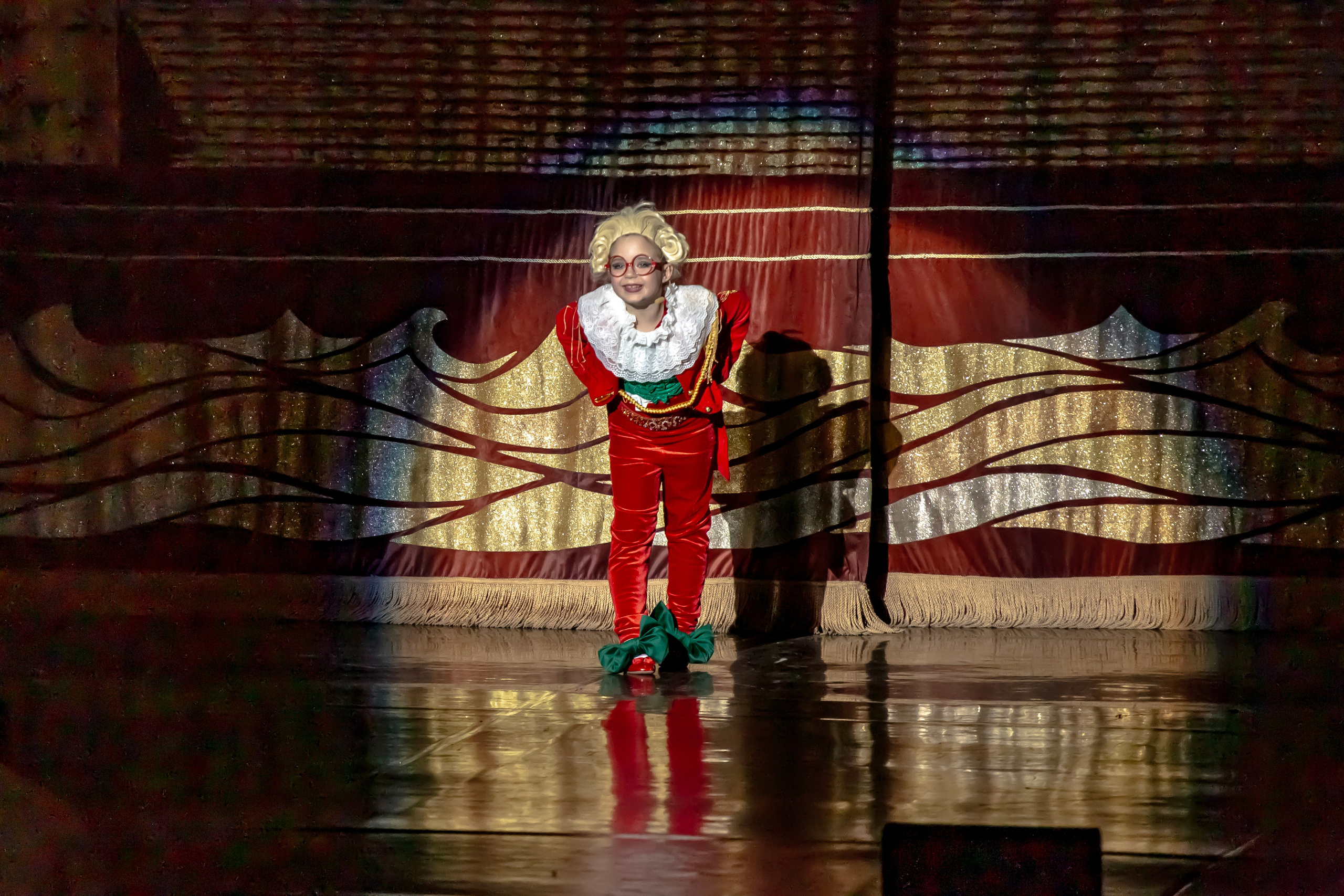 Мюзикл «Незнайка в царстве малюток» премьера Сочи солнышки и Сочи Соло. Фотограф в Сочи Юрий Шептаев