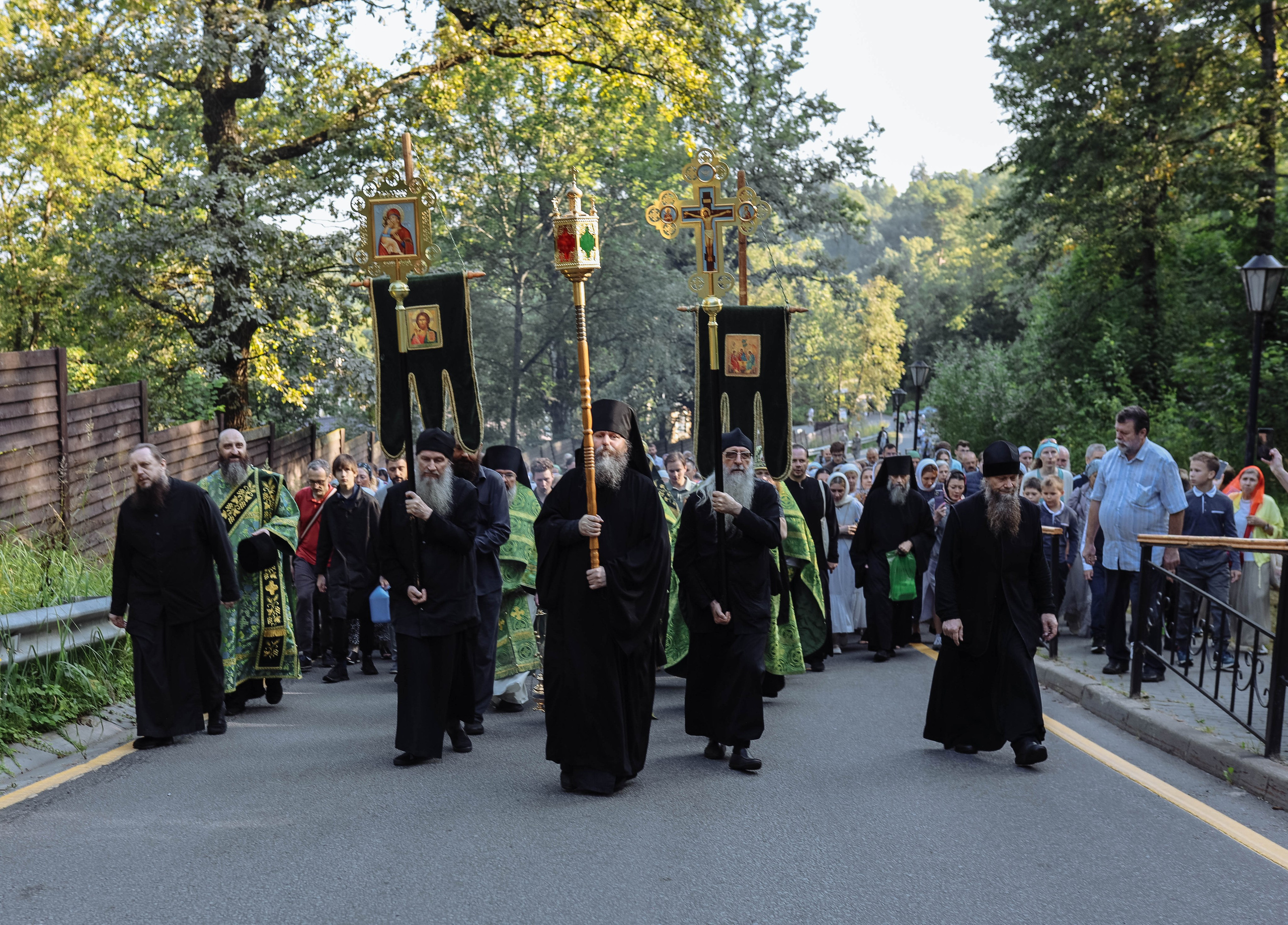Крестный ход. Саввино-Сторожевский Монастырь. Артеменкова Анна Фотограф
