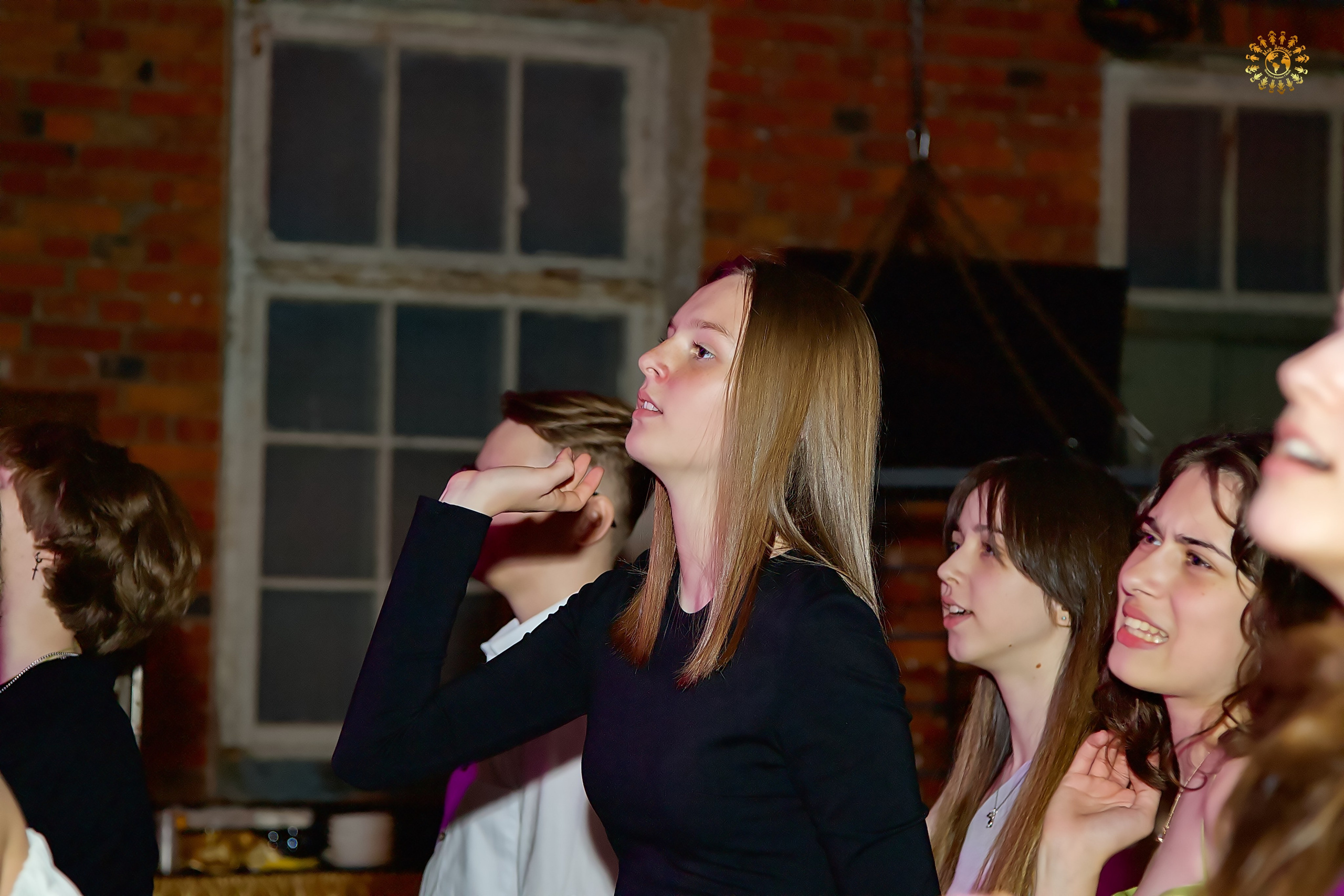 Выпускной 2023 (9-й класс, школа № 46). Loft Urban. Москва. Репортажная съемка в Москве и области. Анималистика