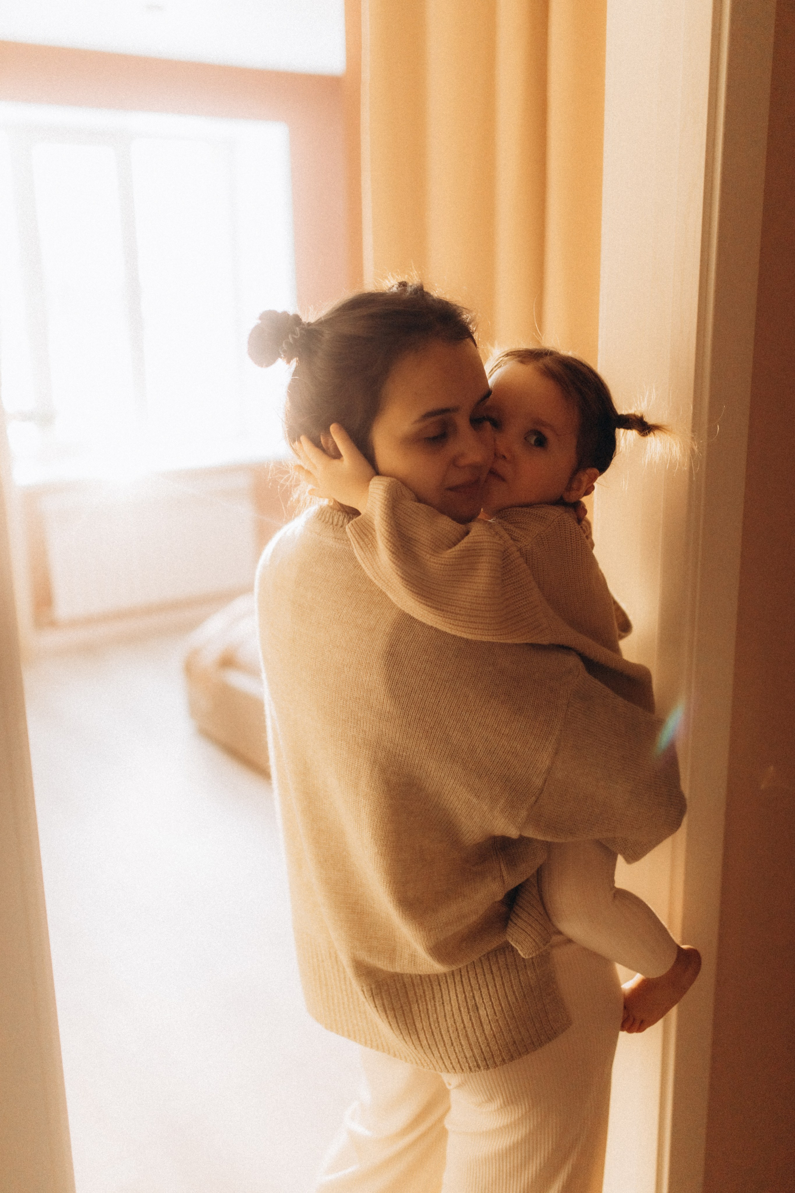 Юля и Мия. Семейный и домашний фотограф Советский Югорск Екатерина Цыганок