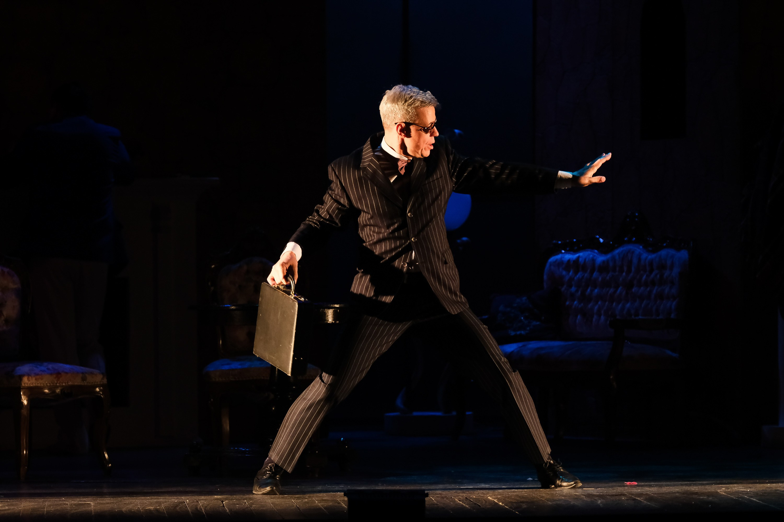 Ужин с дураком. Фотограф Анатолий Деникин