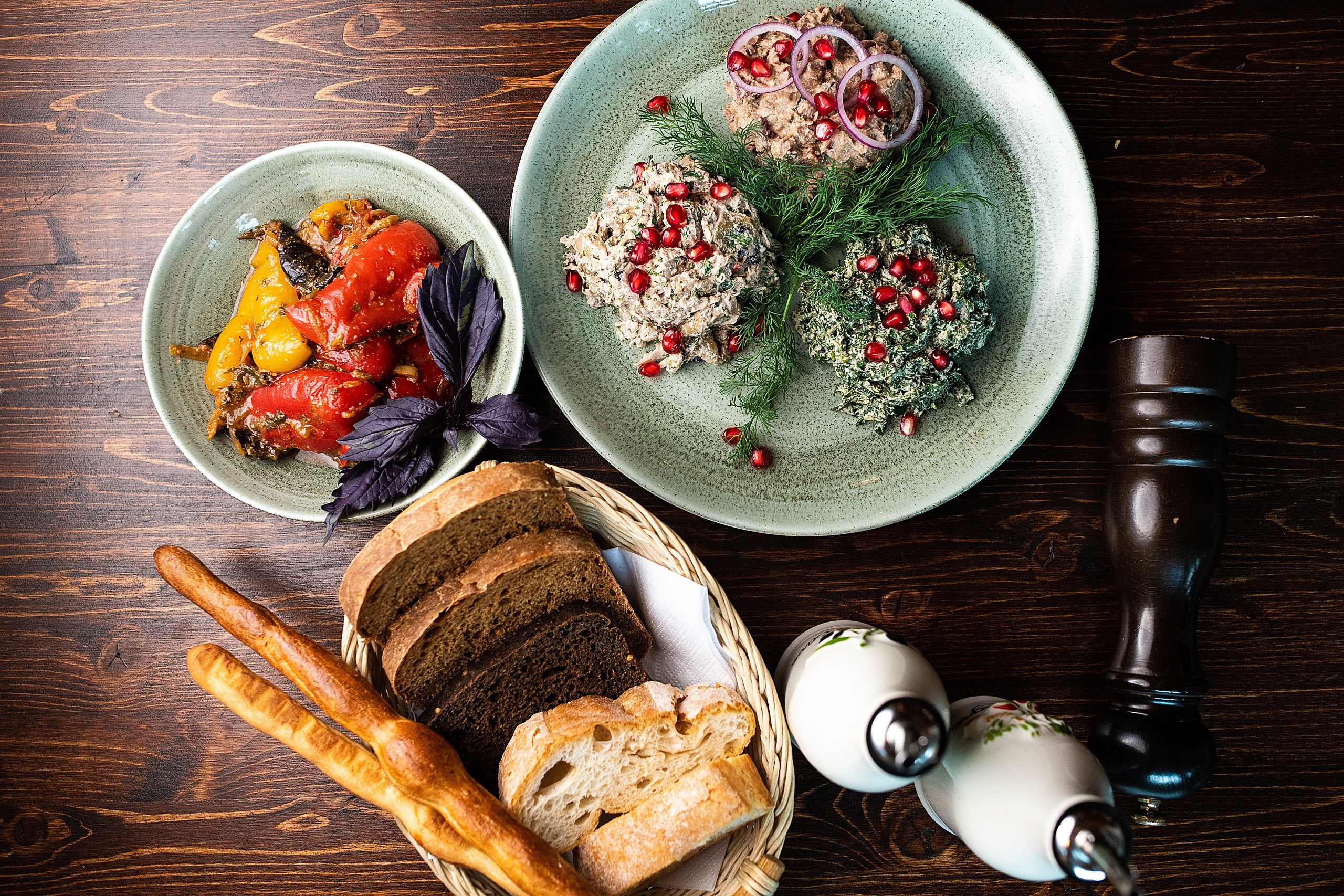 Веранда у дачи. Murad Kamazov