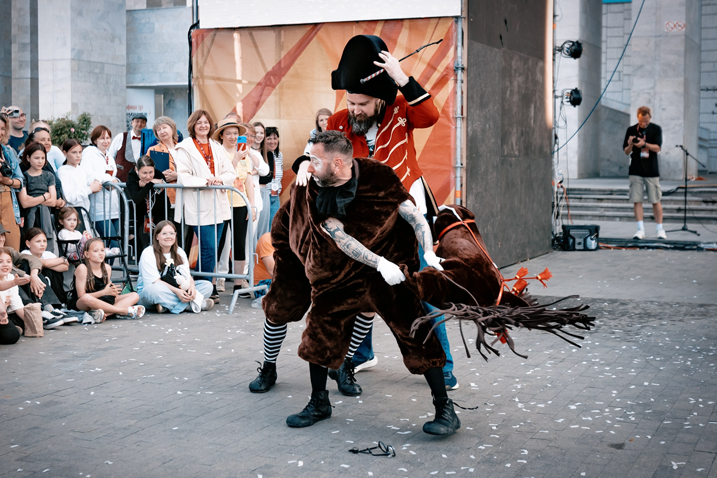 «ВЫСОКИЕ БРАТЬЯ»/июнь 2026 г. Photographer SVETA GOSHTAUTAS