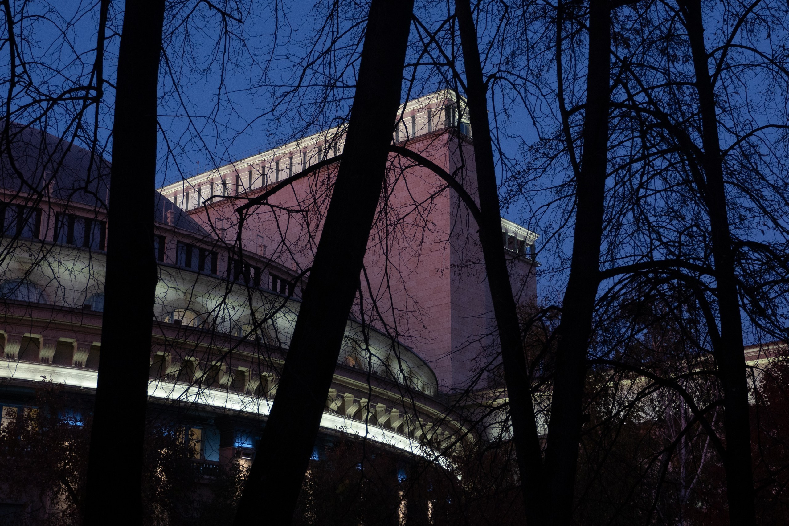 36 видов Театра оперы и балета. Фотограф Алексей Школдин. Новосибирск