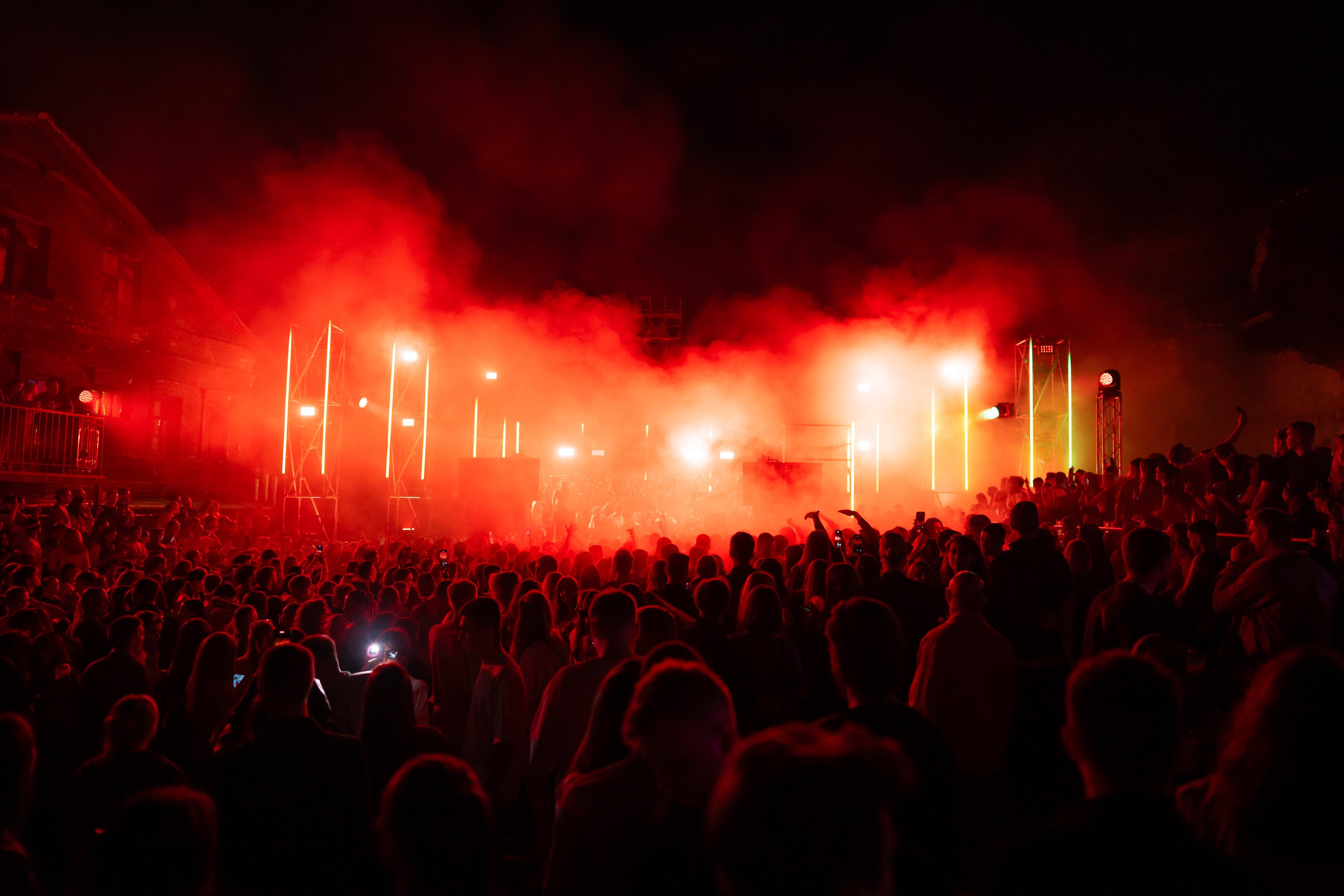 Metro Gorkovskaya Port June 1506. Sunnyman