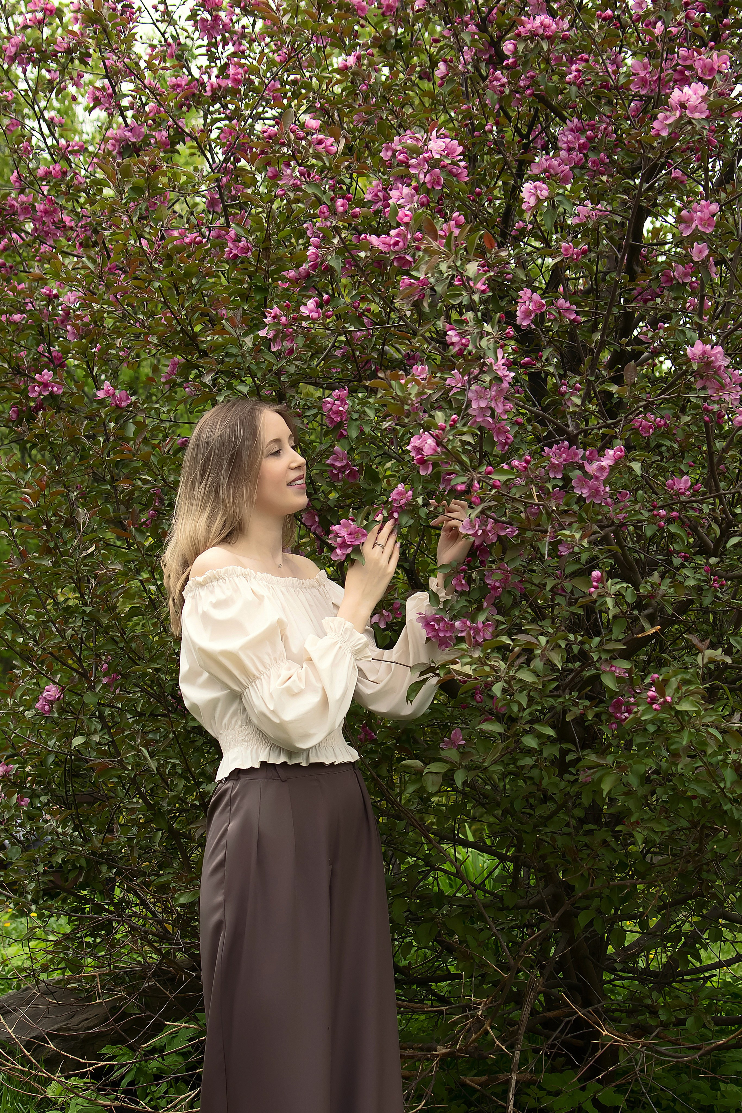 Индивидуальная фотосессия на цветении. Детский и семейный фотограф Кемерово Антонина Семеркова!