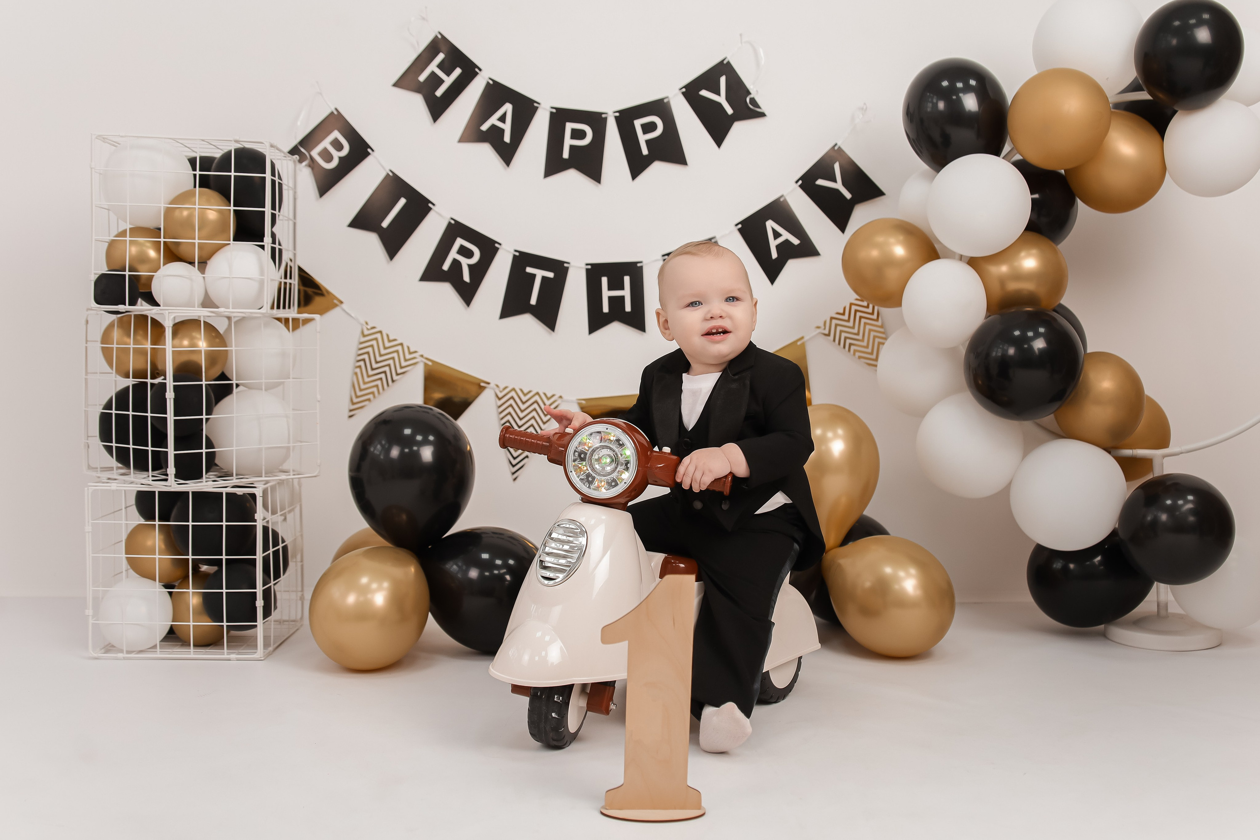 1й Годик Артёма. Детский и Семейный фотограф в Санкт-Петербурге. Детская Фотостудия «FAMILY STORY»