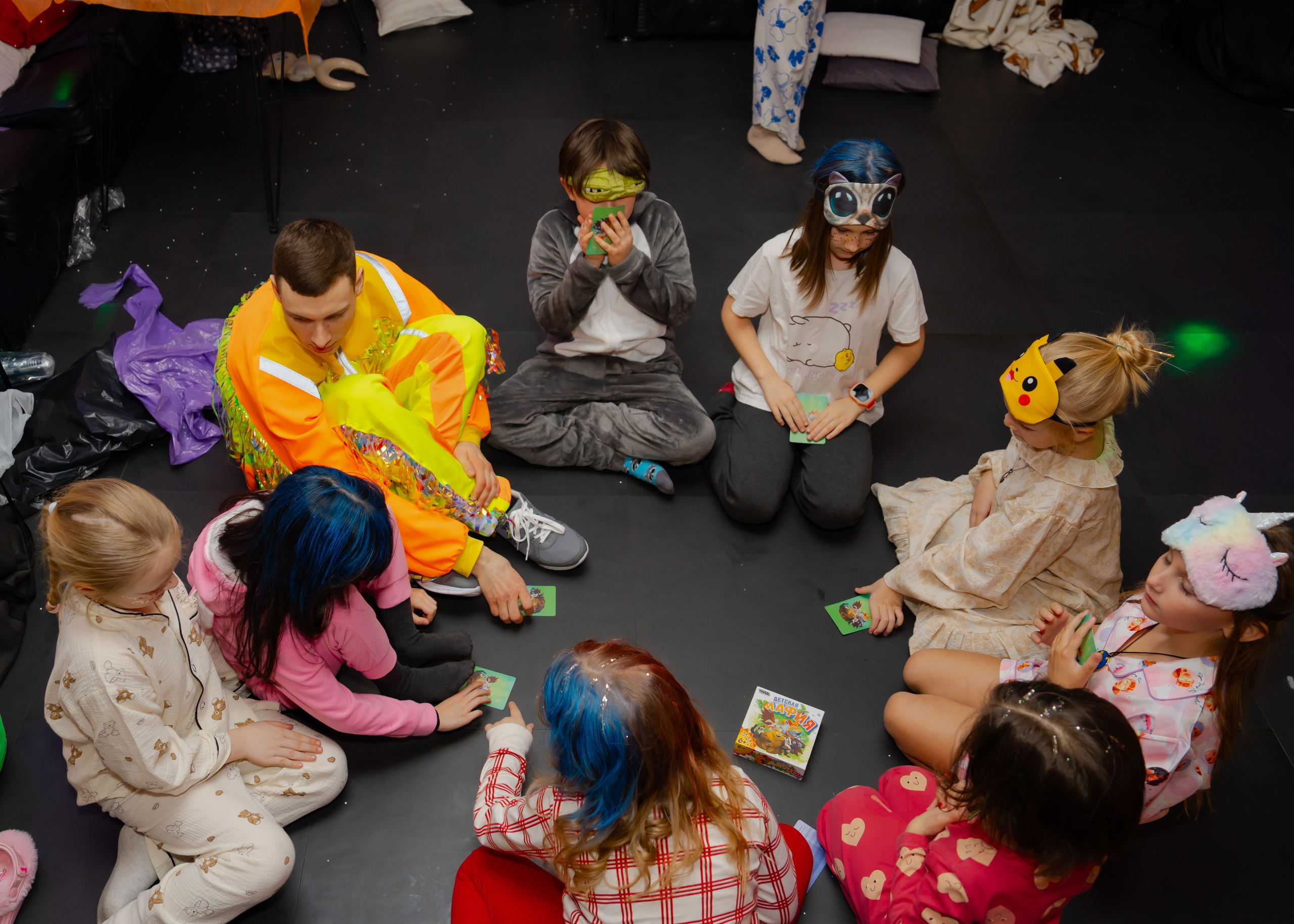 Битва подушками. Крамер Юлиана детский и семейный фотограф