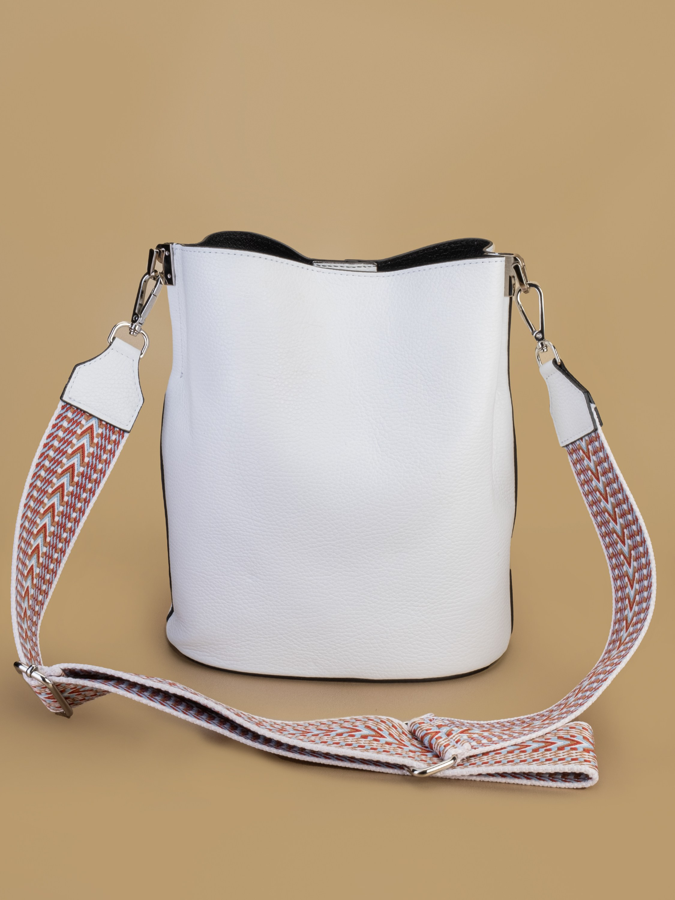 Предметная съёмка для маркетплейсов | Сумки. Предметный фотограф в Симферополе Антон Катунин