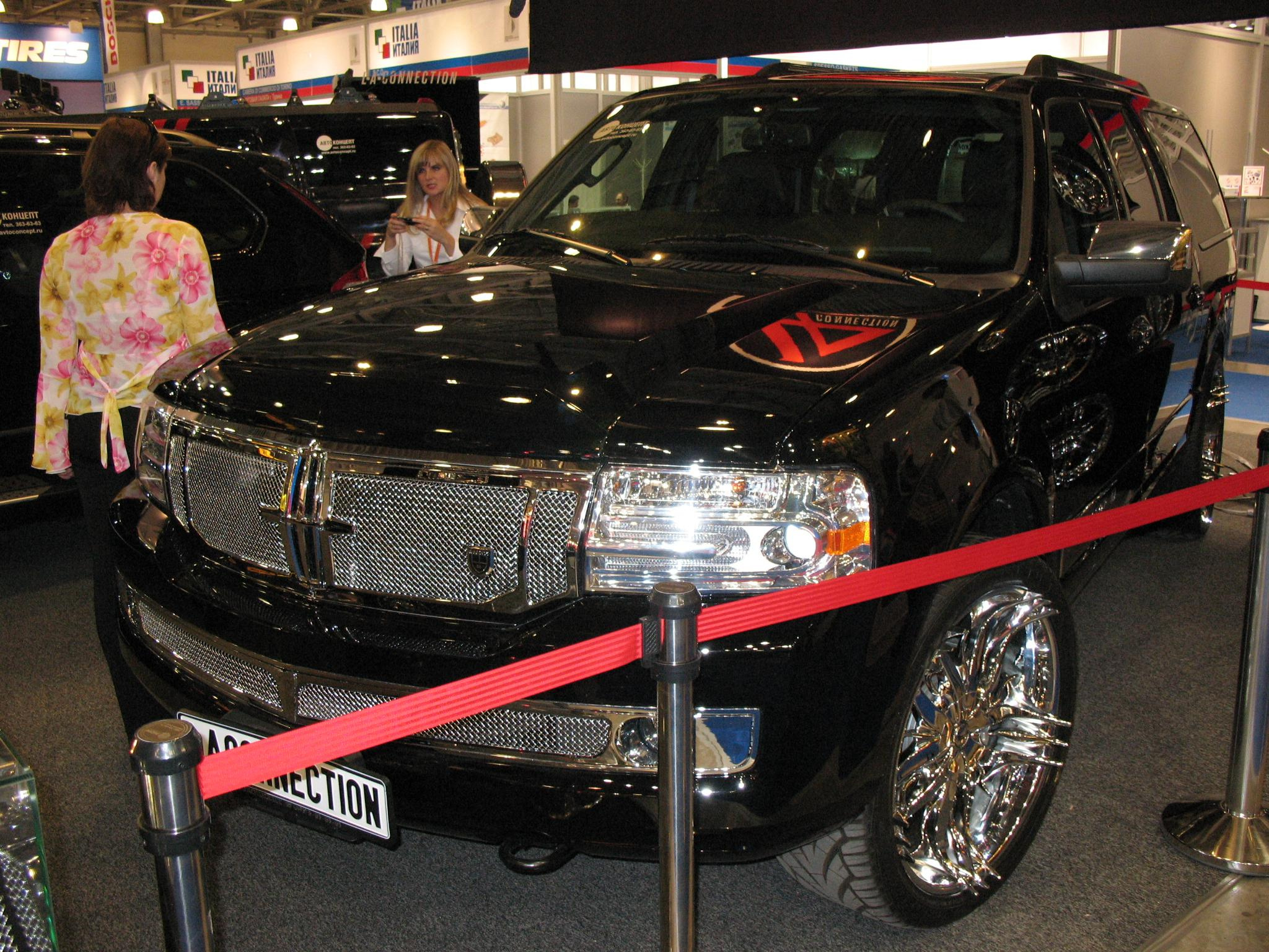 Крокус Экспо 2007 год. Начало китайской авто экспансии. Фотограф в Туле Крупский АнДРей. Фотостудия «КАДР71» в Туле