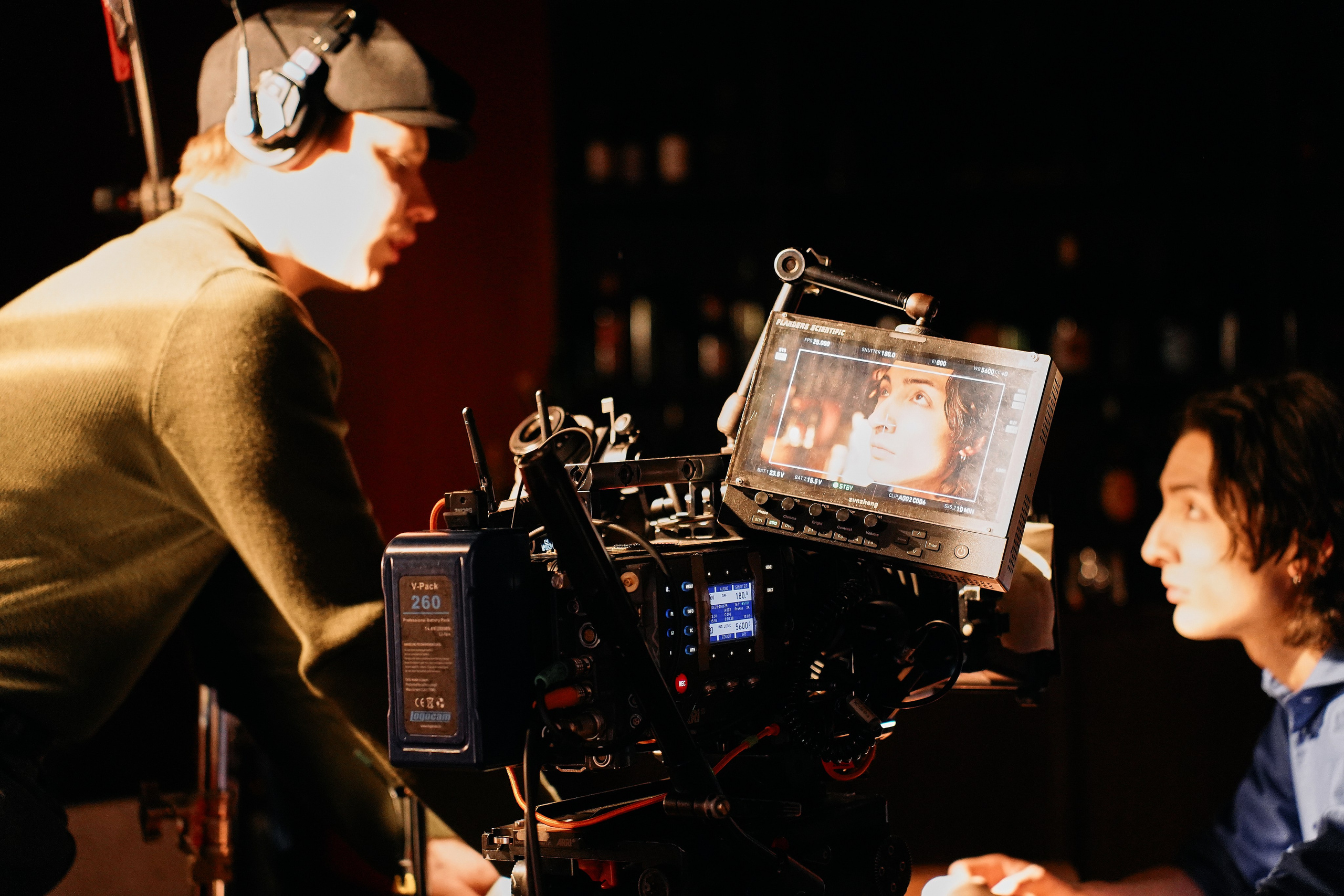 БЭКИ со съемок. Фотограф