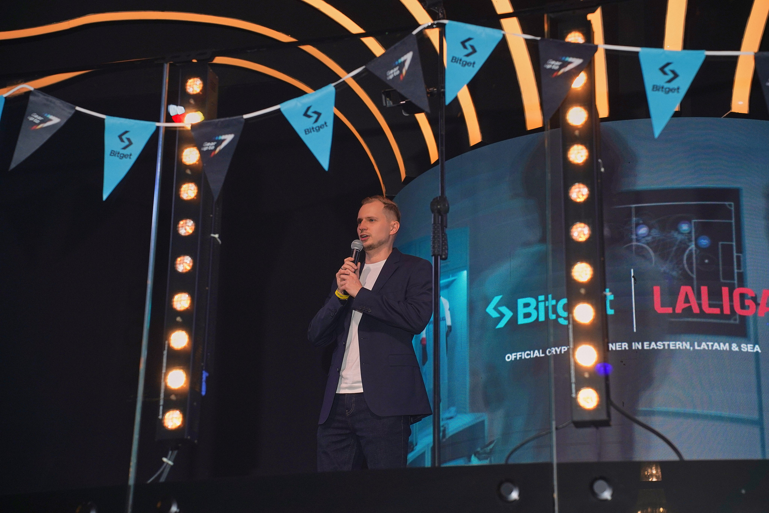 Bitget. Фотограф