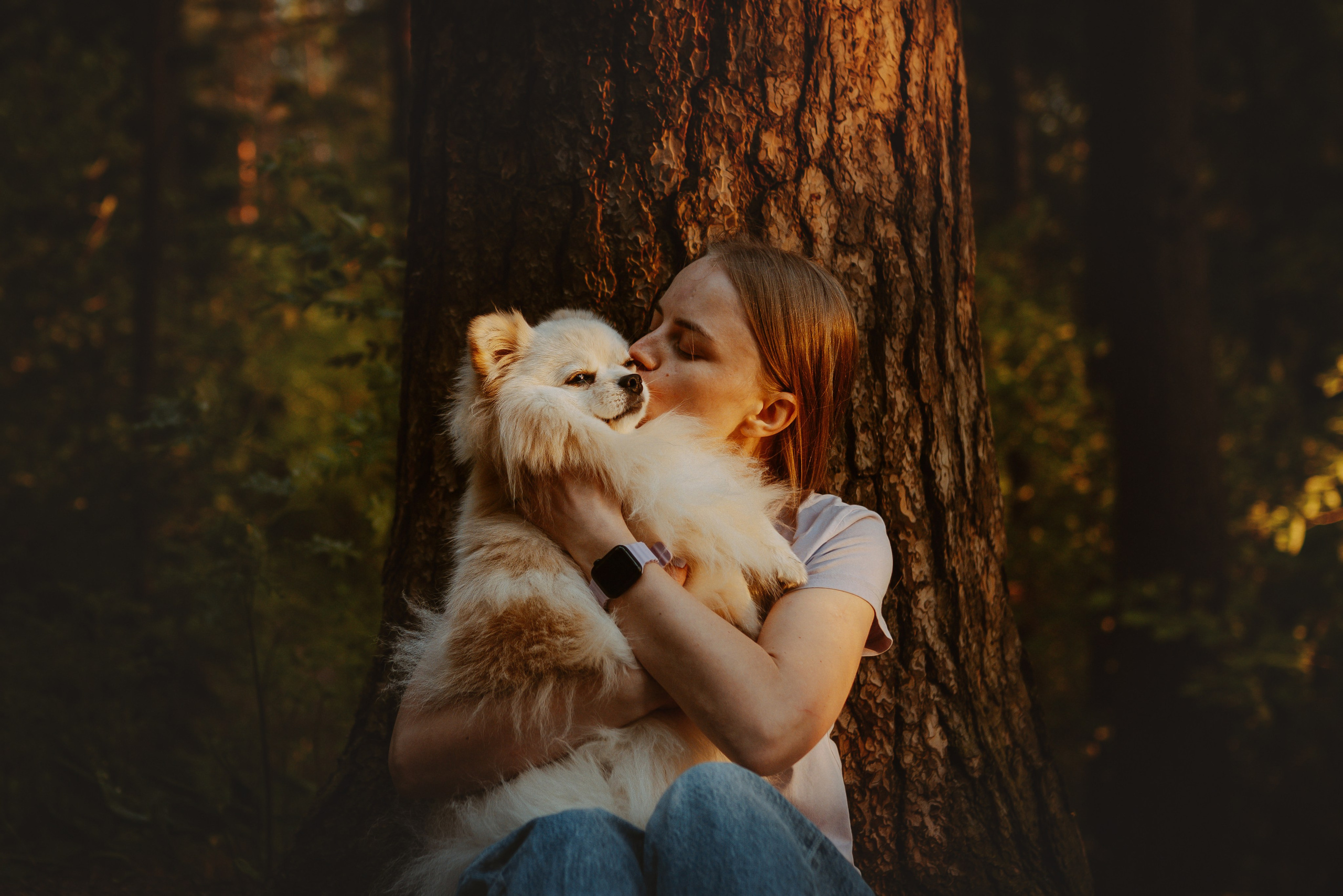 Фотосессия с собачкой в лесу. Фотограф анималист в Спб недорого Олеся Майорова
