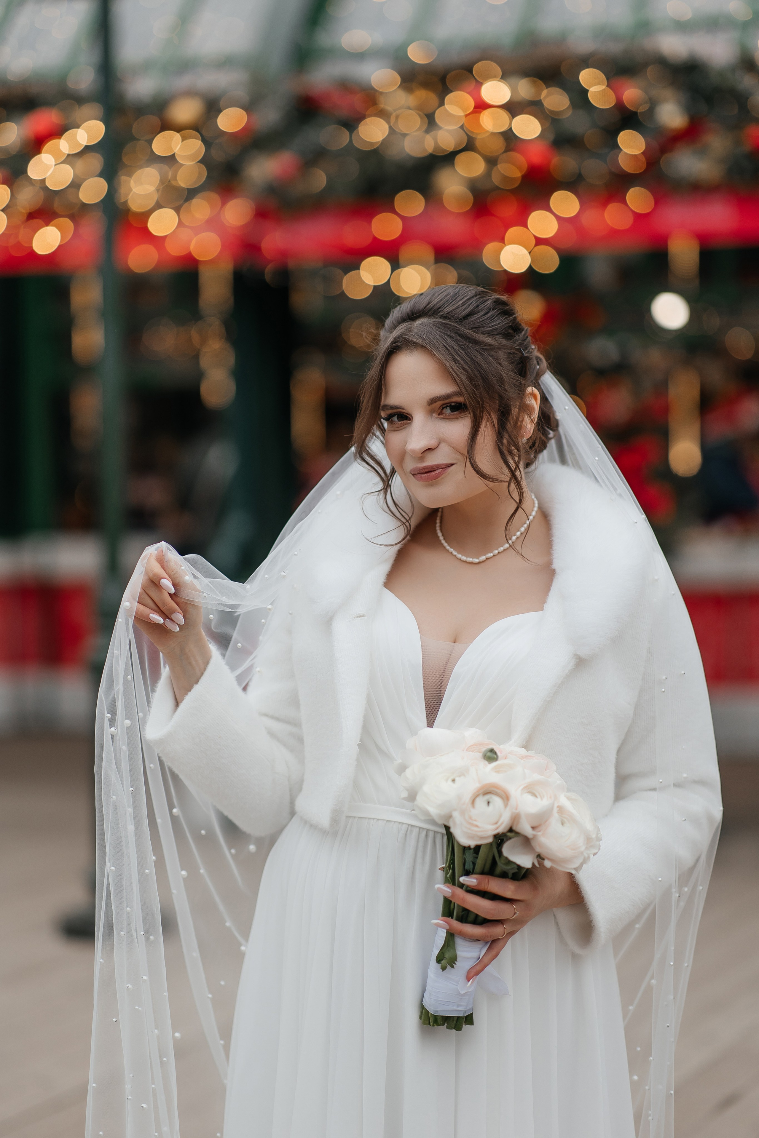 Свадебная прогулка на Новогодней Ярмарке в Москве