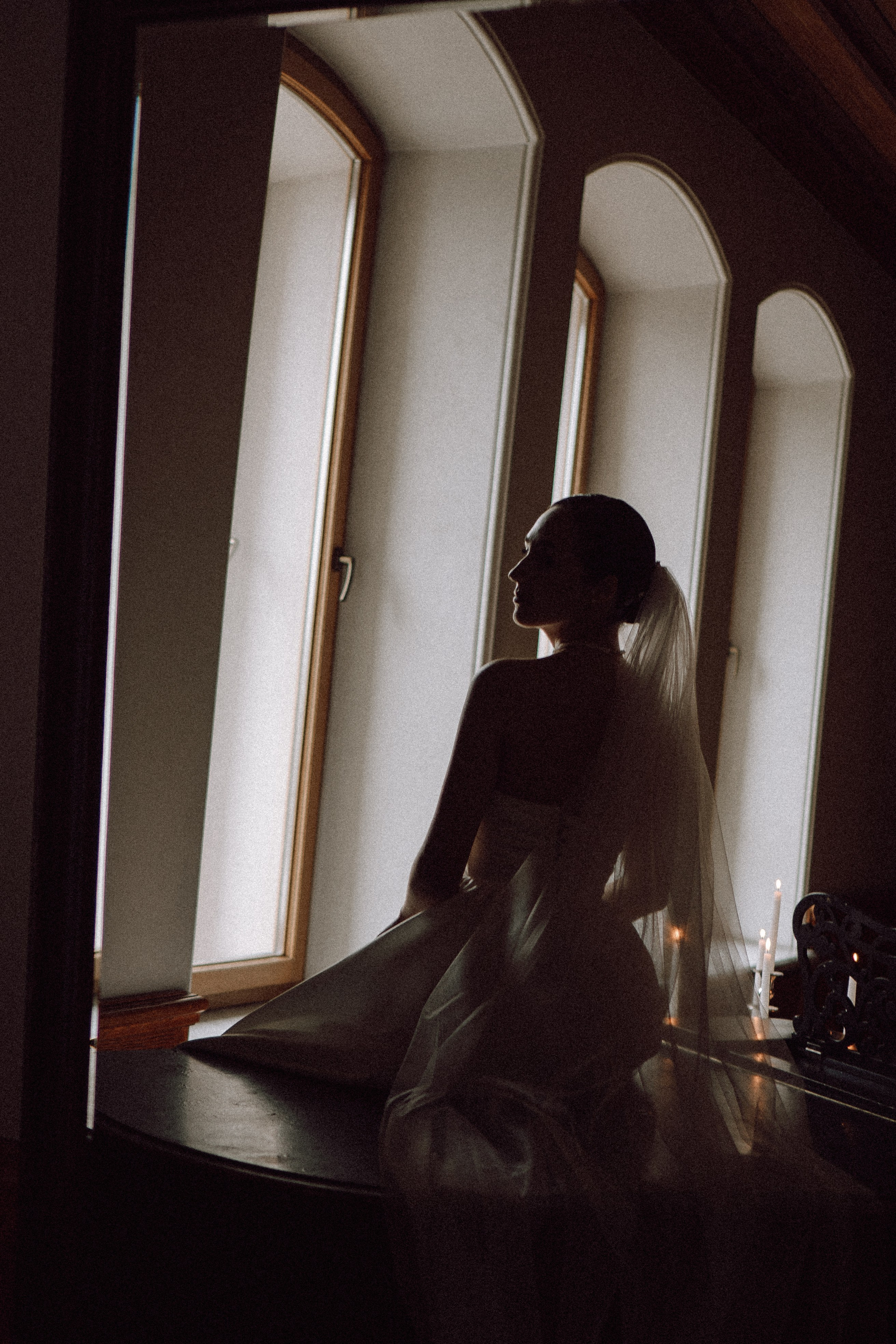 СВАДЕБНАЯ ПРОГУЛКА В САНТК-ПЕТЕРБУРГЕ (ИСАКИЕВСКИЙ СОБОР, ЗИМНЯЯ КАНАВКА, ЭРМИТАЖ И БОЛЬШАЯ МОРСКАЯ УЛИЦА). Профессиональный фотограф, Санкт-Петербург — Виктория Богомолова