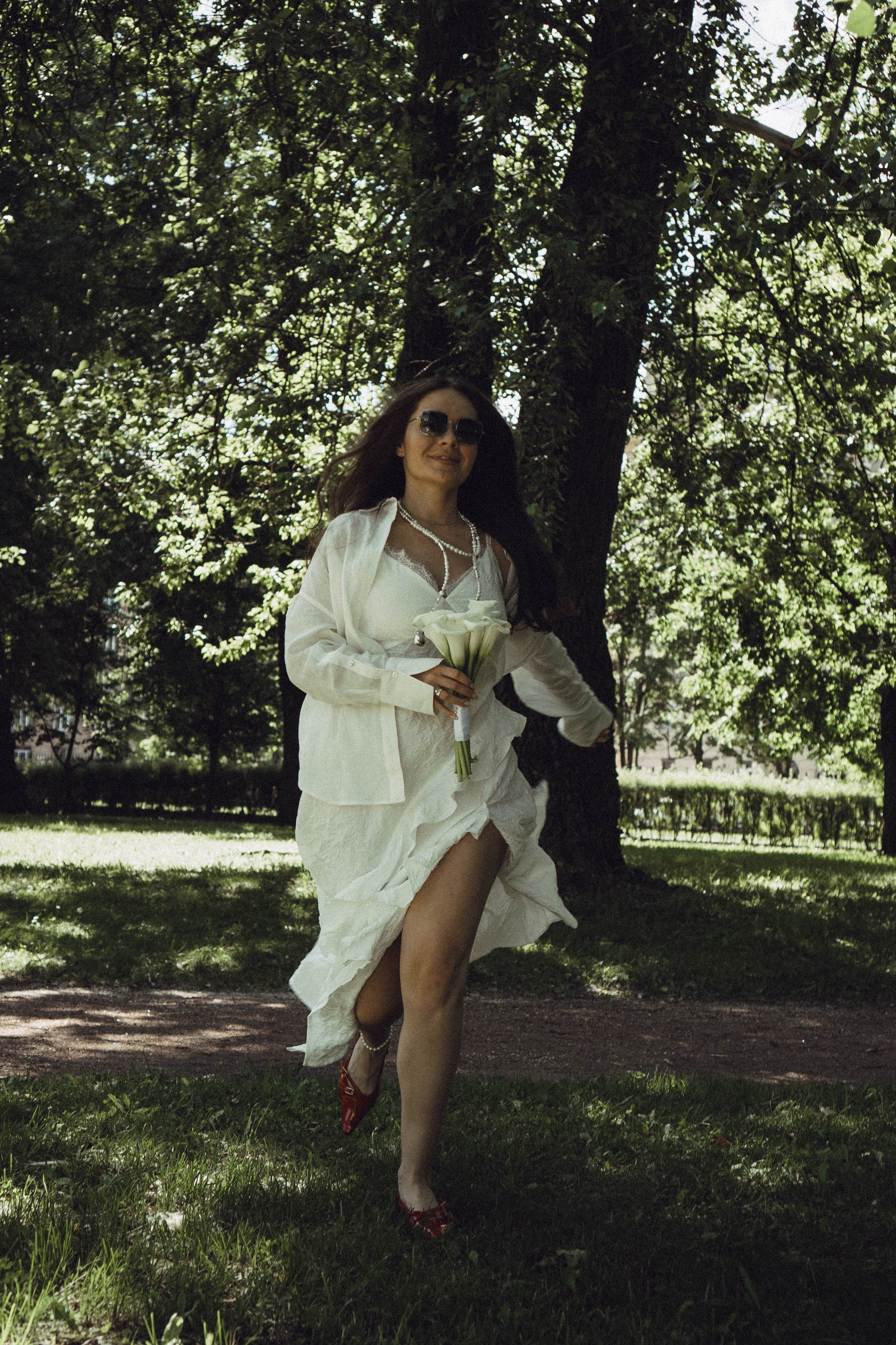 СВАДЕБНАЯ СЬЕМКА В ПАРКЕ ПОБЕДЫ И ПРОГУЛКА ПО МОСКОВСКОМУ ПРОСПЕКТУ. Профессиональный фотограф, Санкт-Петербург — Виктория Богомолова