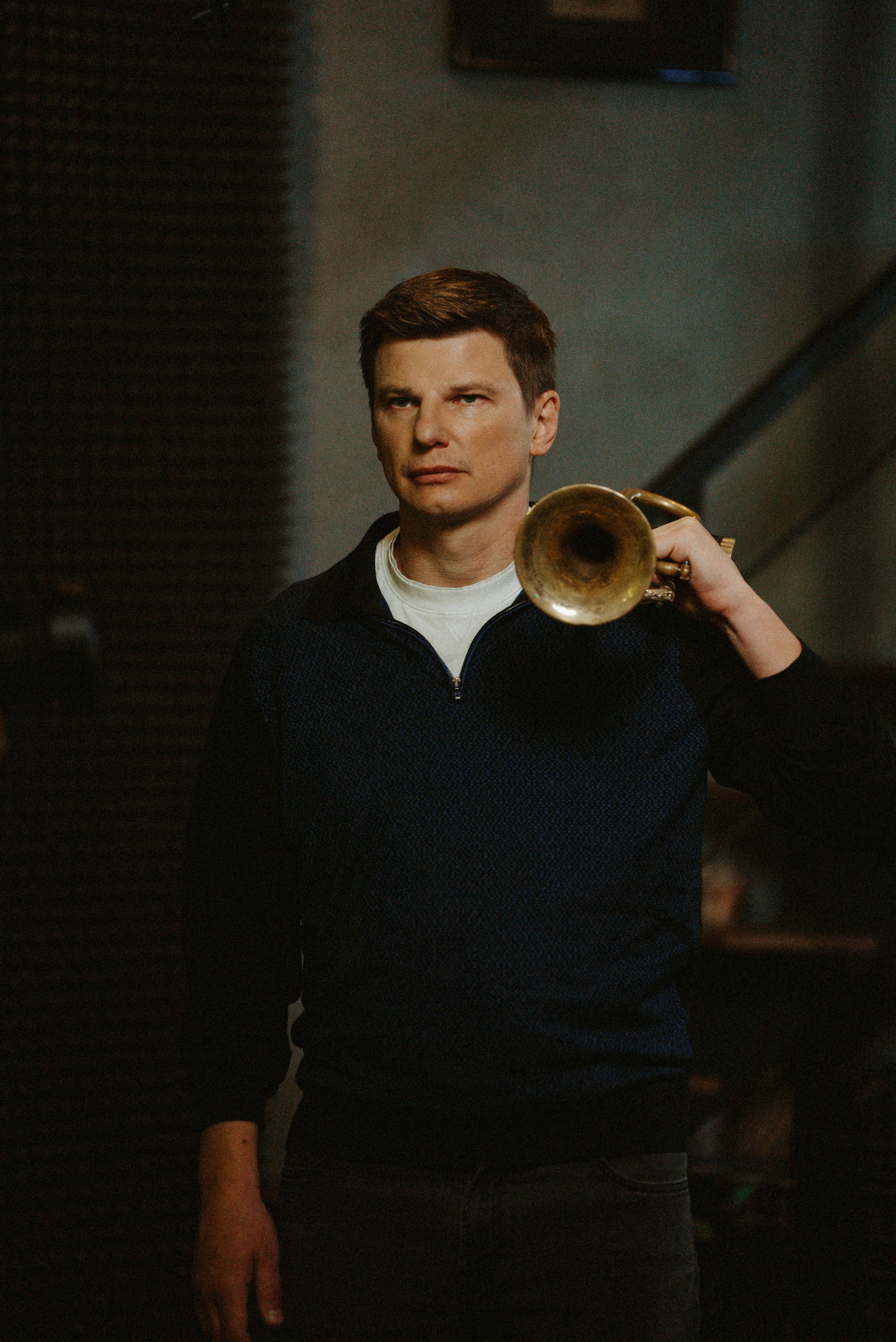 2025. Стрит-фотография, полная абсурда, идиотизма и красоты