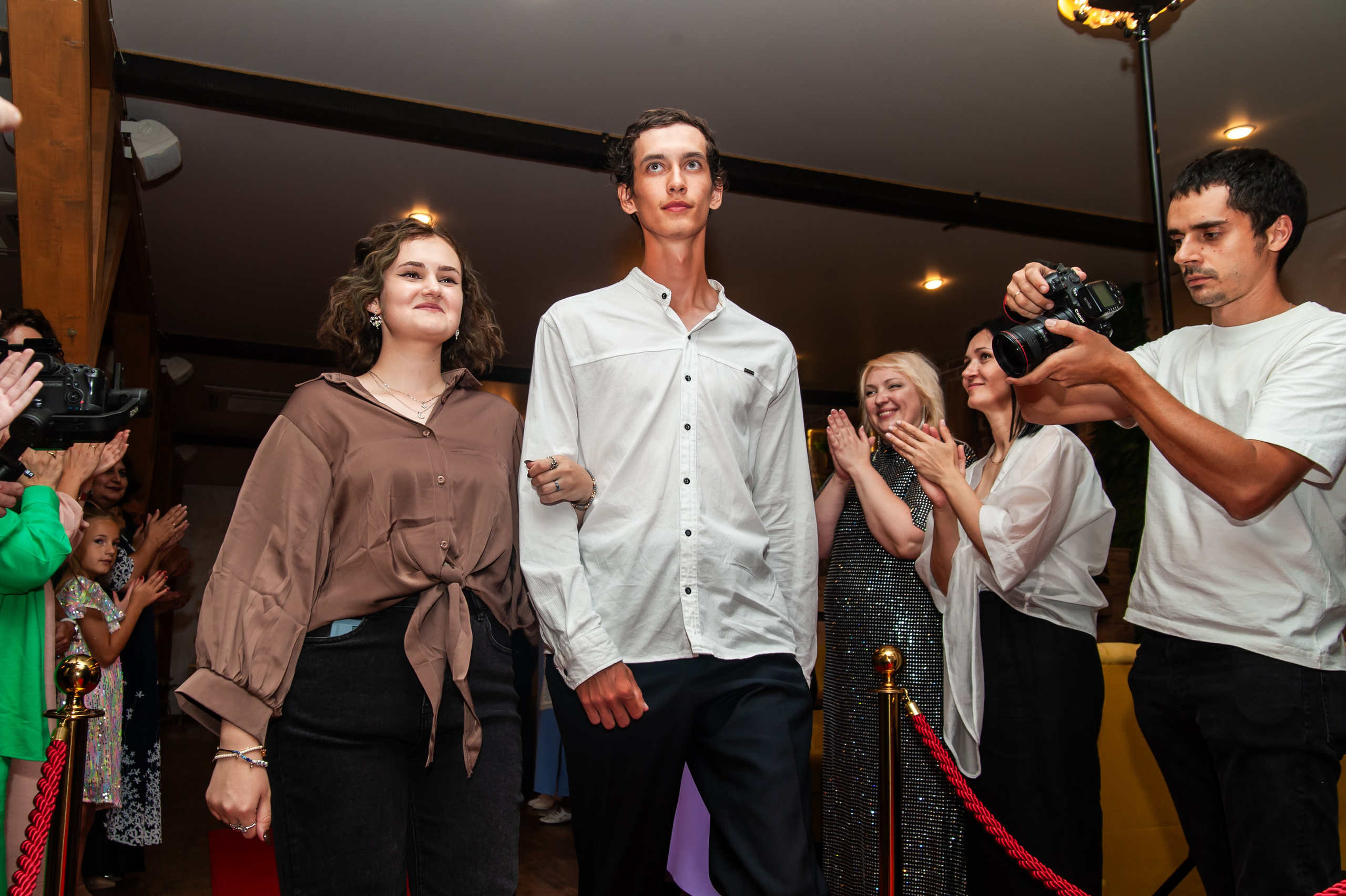 Выпускной МАОУ СОШ № 17 им. Эдуарда Есаяна. Свадебный и семейный фотограф Денис Лукьянов в Краснодаре, Краснодарском крае и Республике Крым