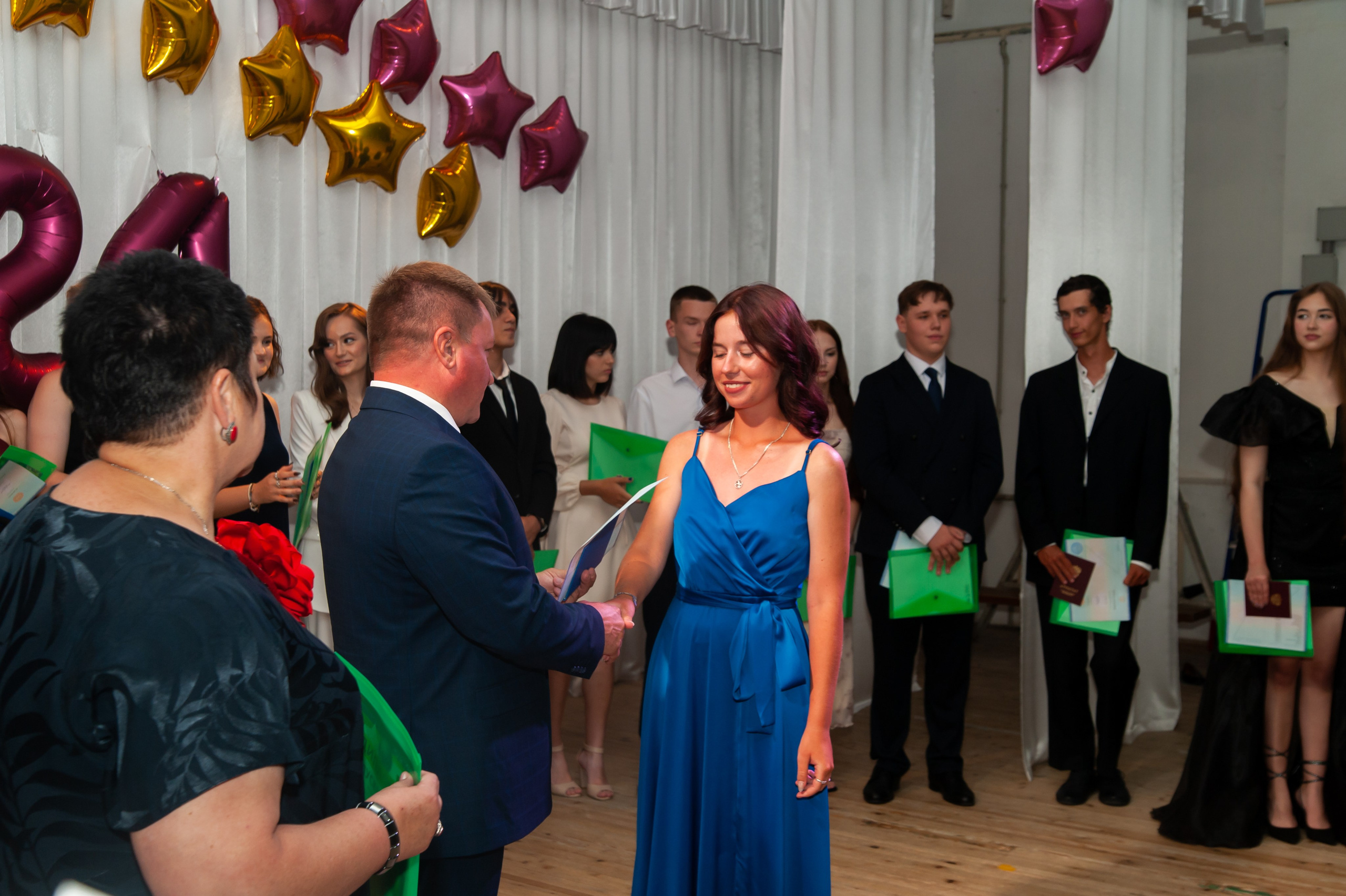 Выпускной МАОУ СОШ № 17 им. Эдуарда Есаяна. Свадебный и семейный фотограф Денис Лукьянов в Краснодаре, Краснодарском крае и Республике Крым