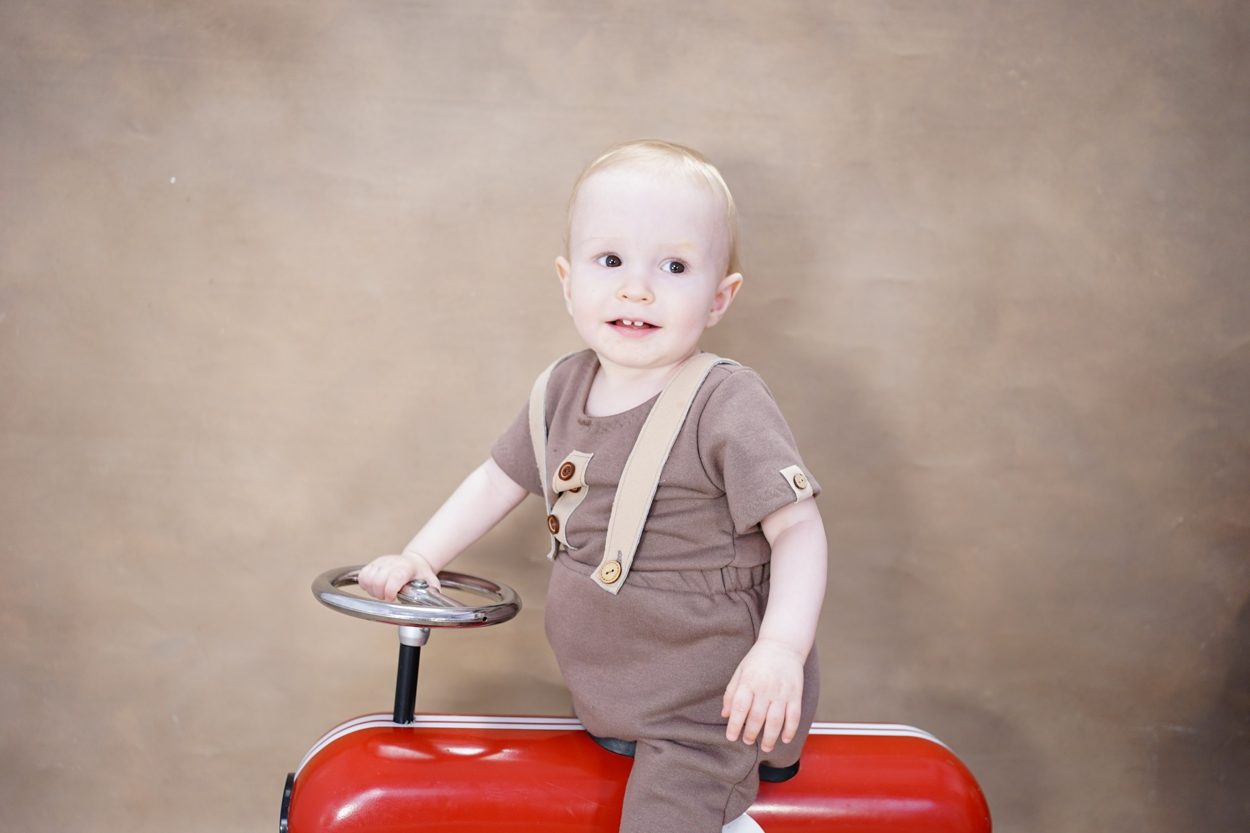 Фотосессия на Годик для Мальчиков. Детская Фотостудия ГОДОВАСИКИ в Санкт-Петербурге фотосесия на годик