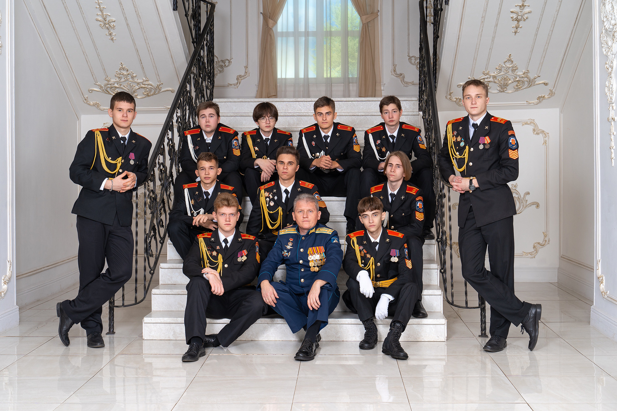 Выпускные фотоальбомы Фотограф в Москве Устинович Алена