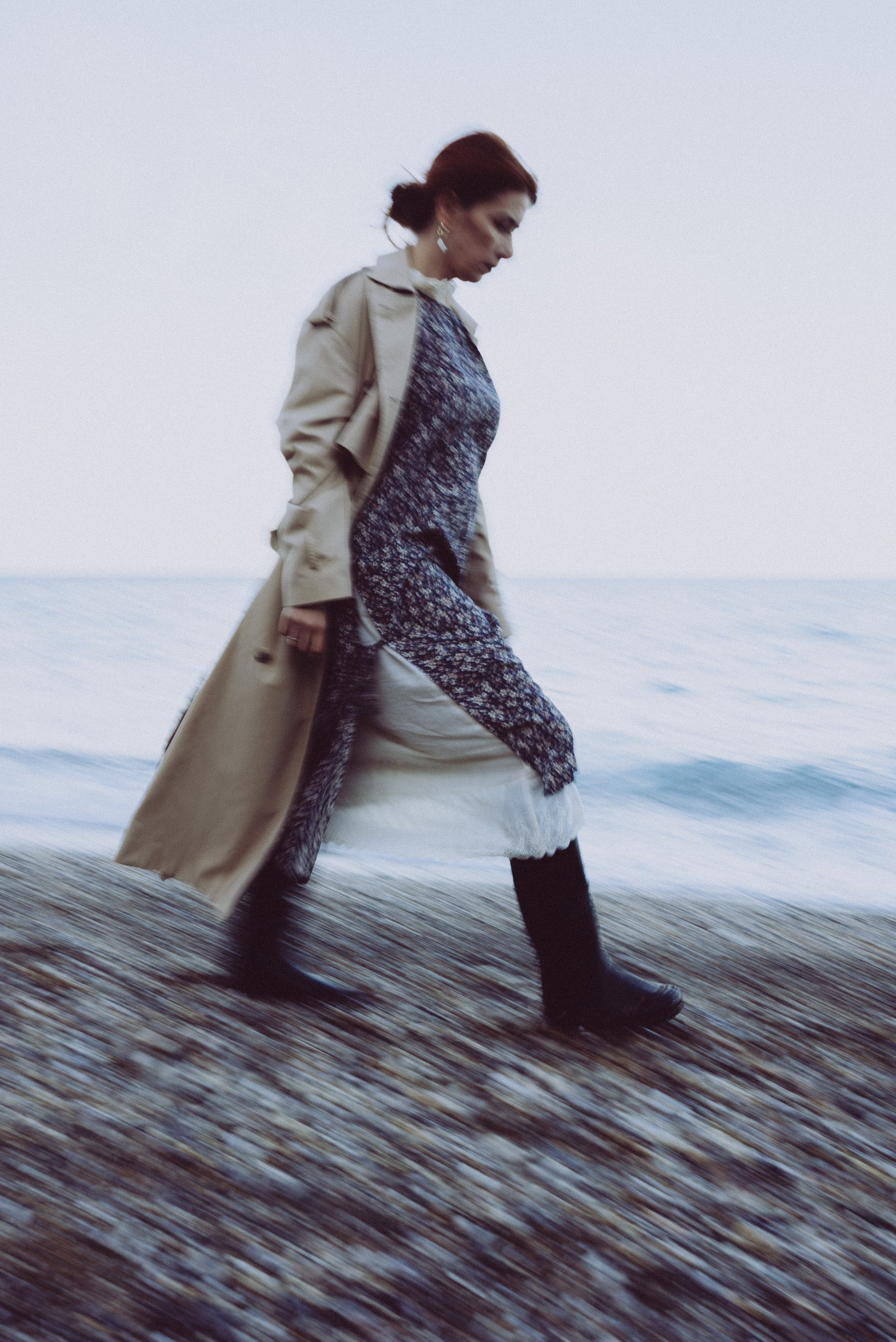 Фототерапия. Лена на пляже