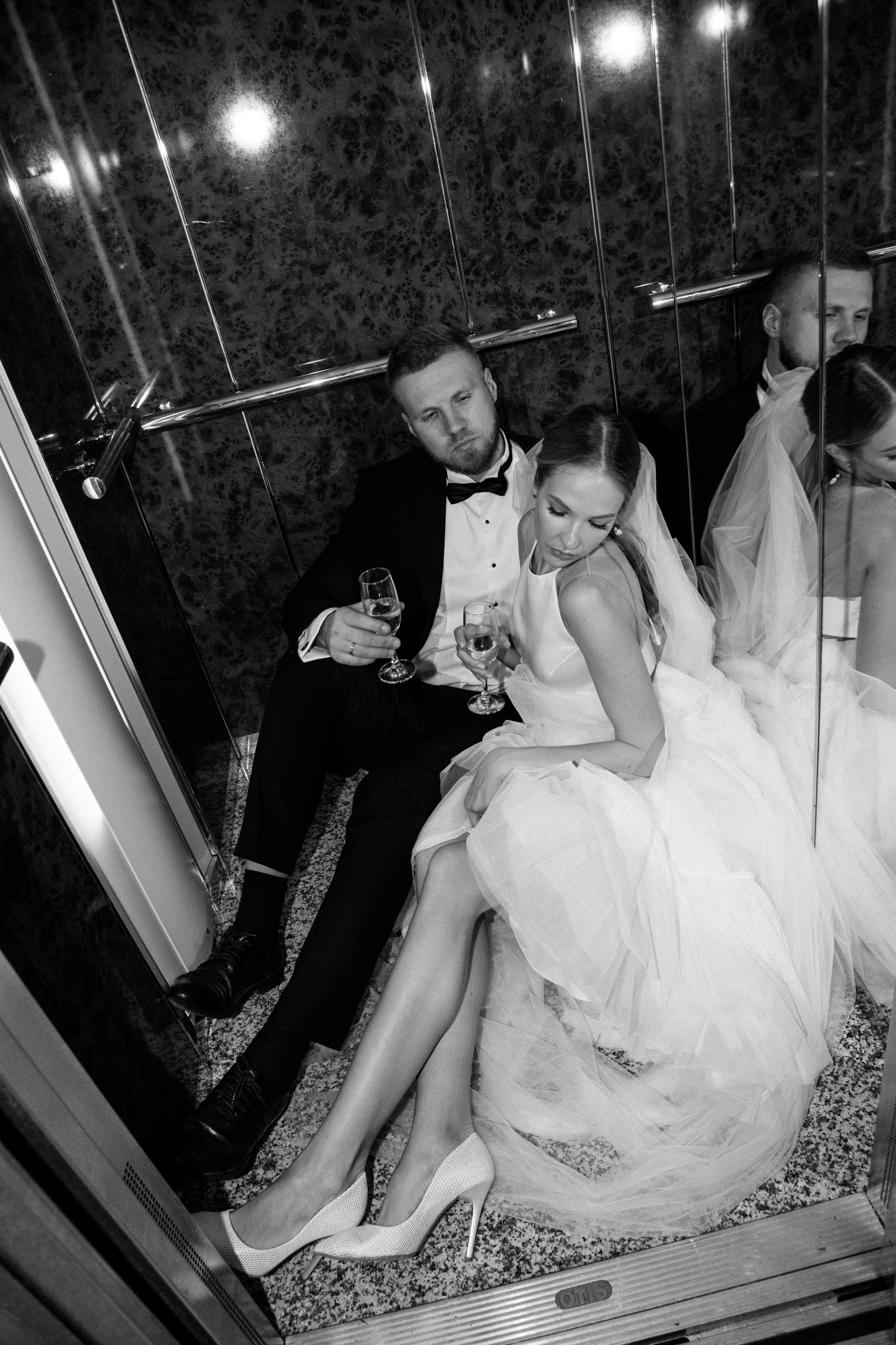 Свадебная фотосессия в отеле RIVIERA SUNRISE RESORT & SPA. Свадебный и семейный фотограф и видеограф, Крым, Москва, Санкт -Петербург