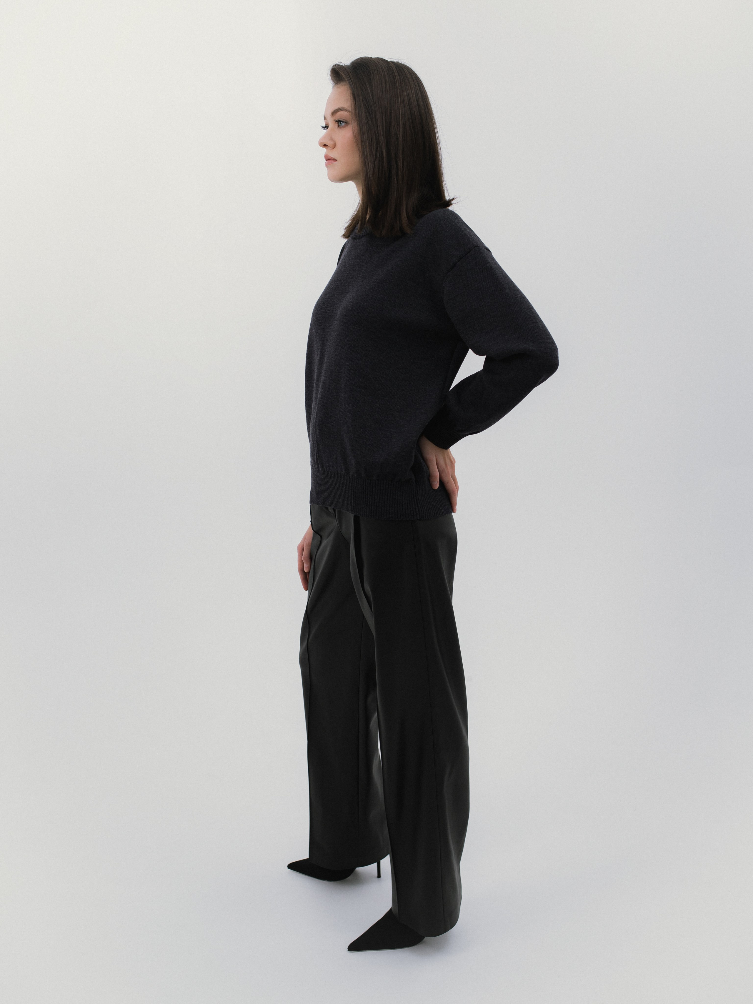 Red Cardigan. Фотограф в Москве и Сургуте Алла Лесовая. Снимаю каталог для брендов и индивидуальные портреты для людей