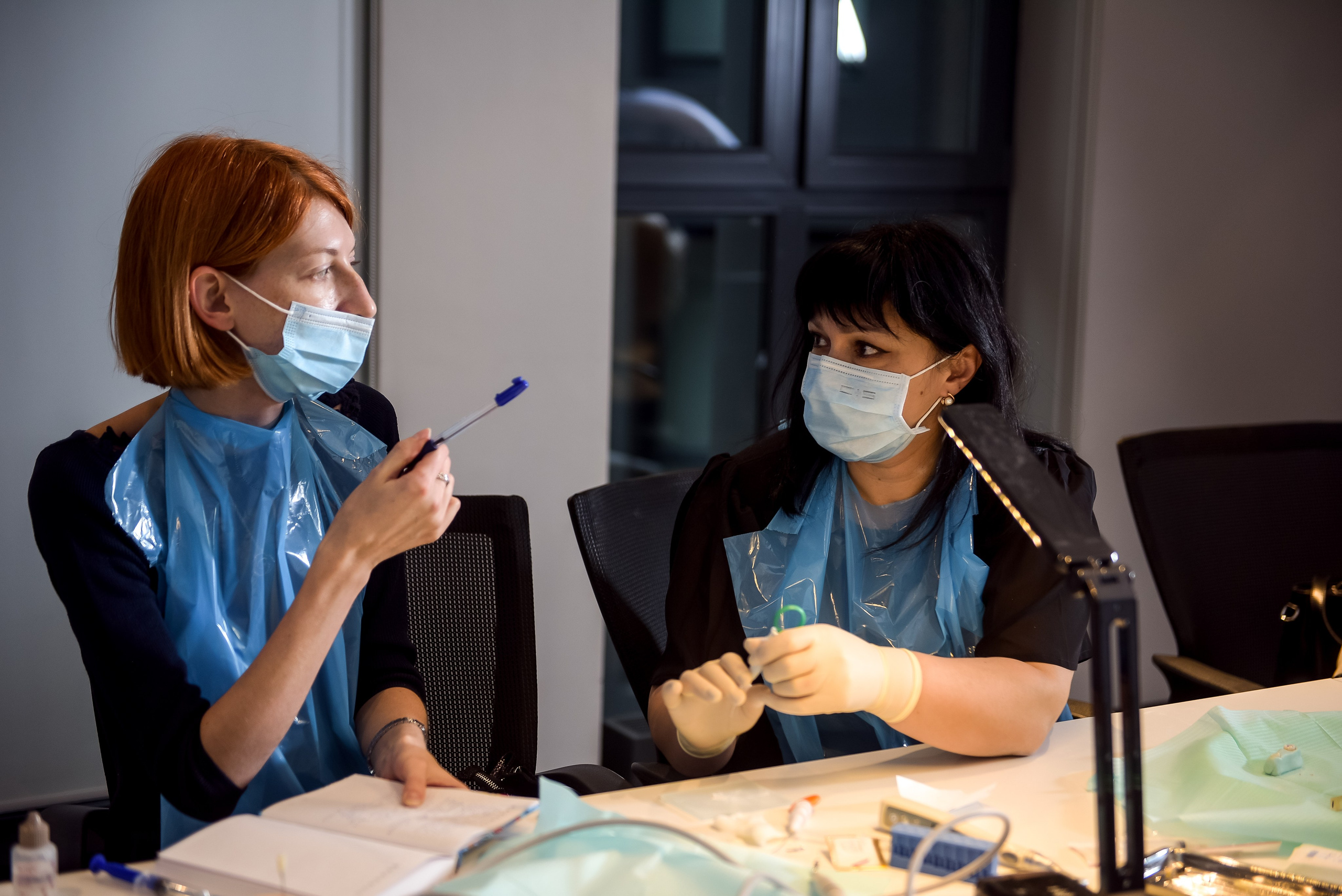 Курсы и тренинги. Анастасия Петрович фотограф, фотокорреспондент в Москве и Санкт-Петербурге. Фотосъёмка репортажа, мероприятия, корпоративная съёмка, контент