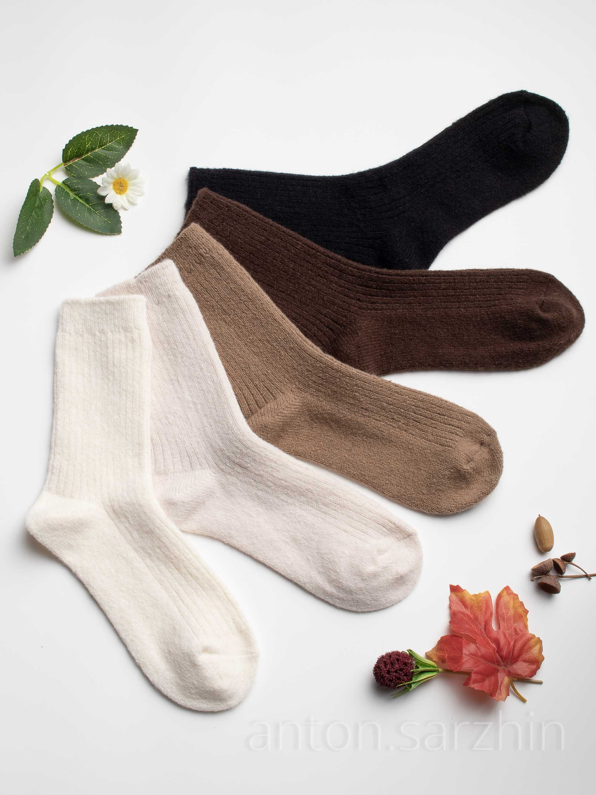 Предметная съемка носков и фотосъемка на моделях. Предметная фотосъемка в Москве предметный фотограф Саржин Антон