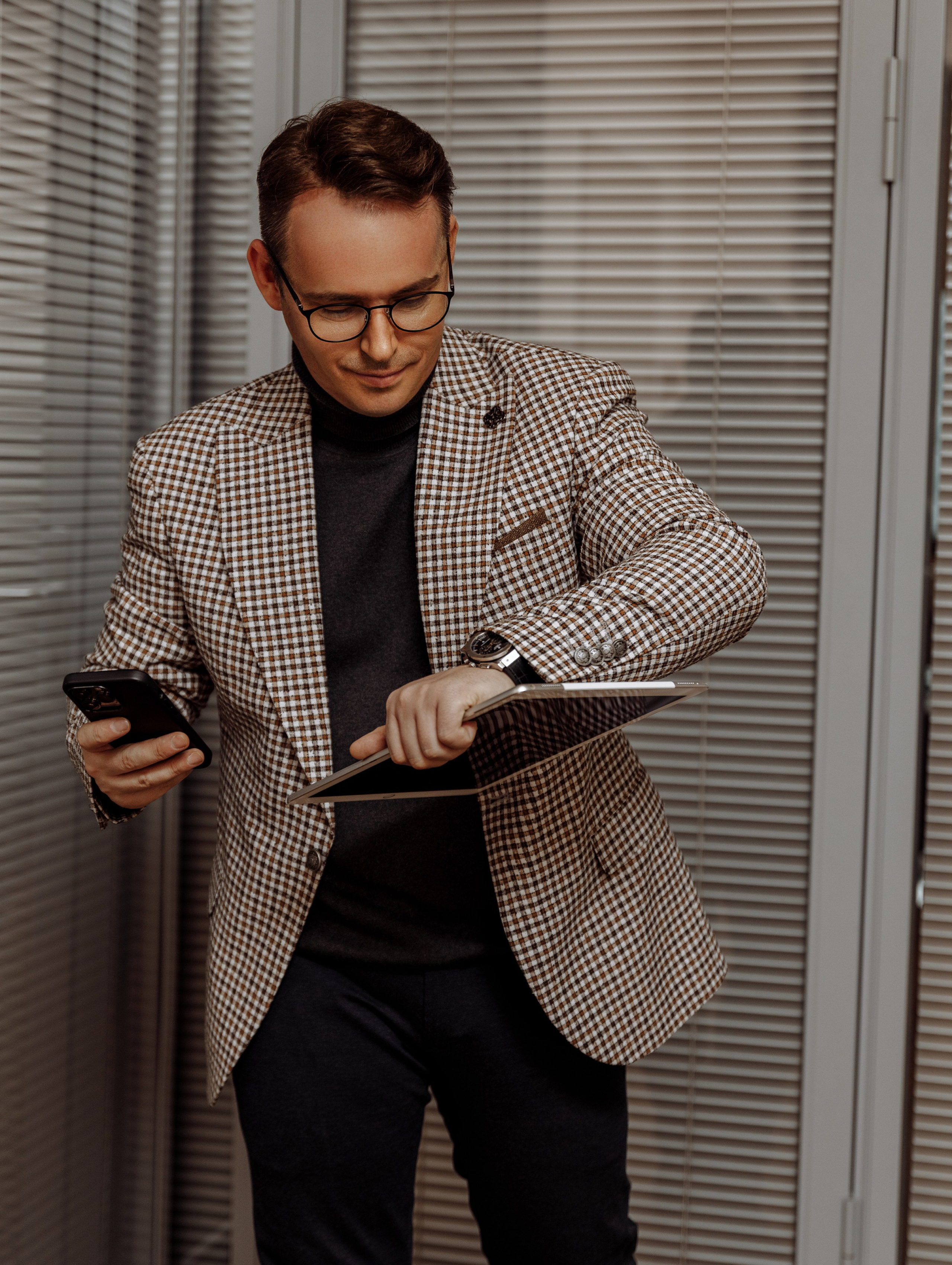 ALEXANDER. Фотограф для маркетплейсов в Москве Озерова Кристина