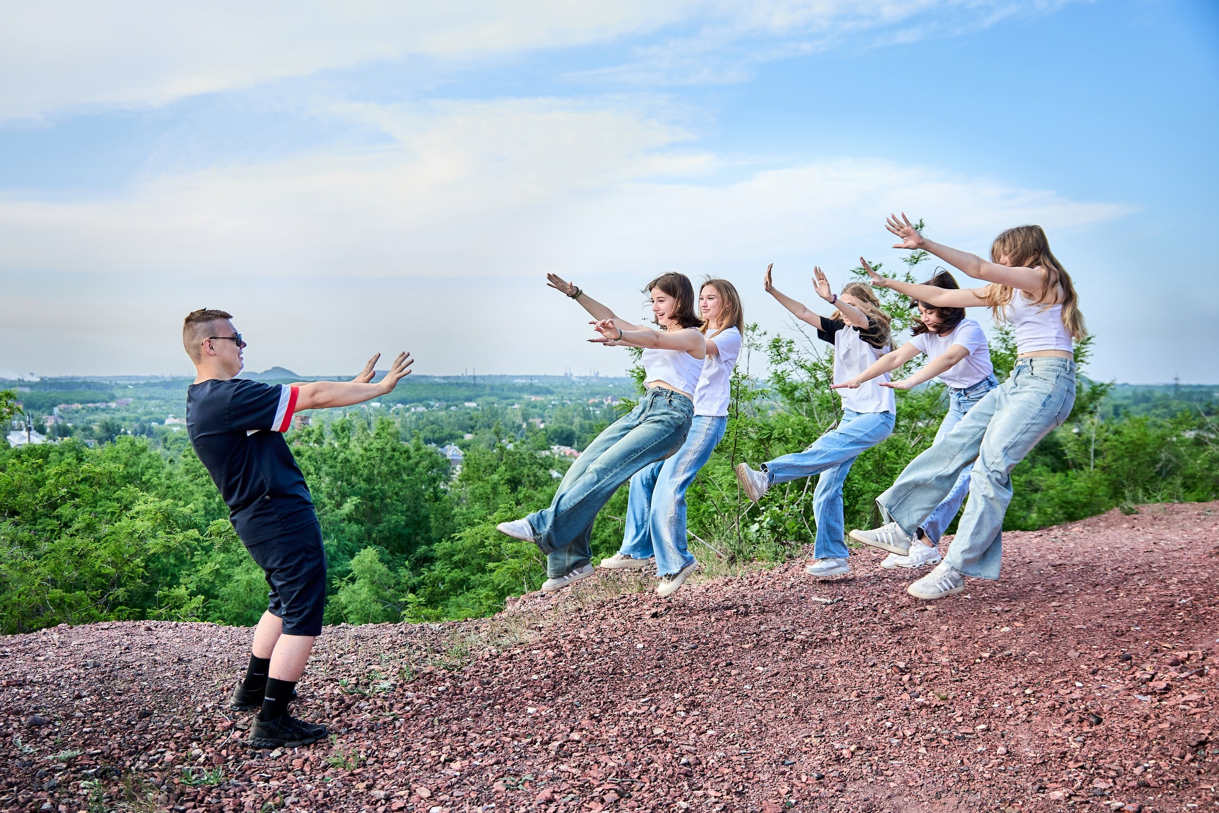 ШКОЛЬНИКИ. ТЕРРИКОН. Фотограф Татаринов Андрей (Донецк / Макеевка)