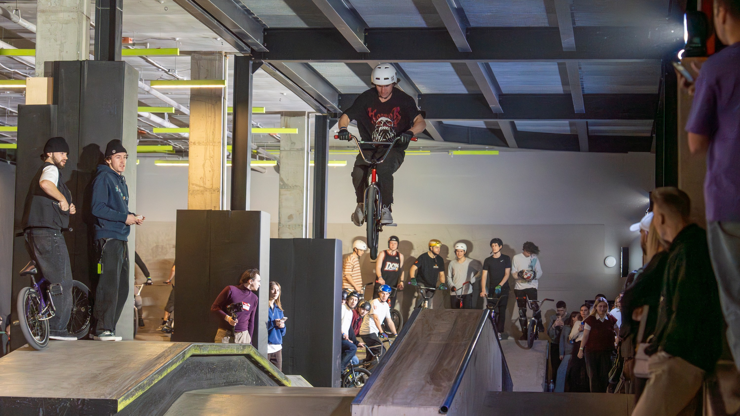 URAM Park. Ночная смена. г. Казань. 26.02.25. Евгений | Спорт Фото в Татарстане