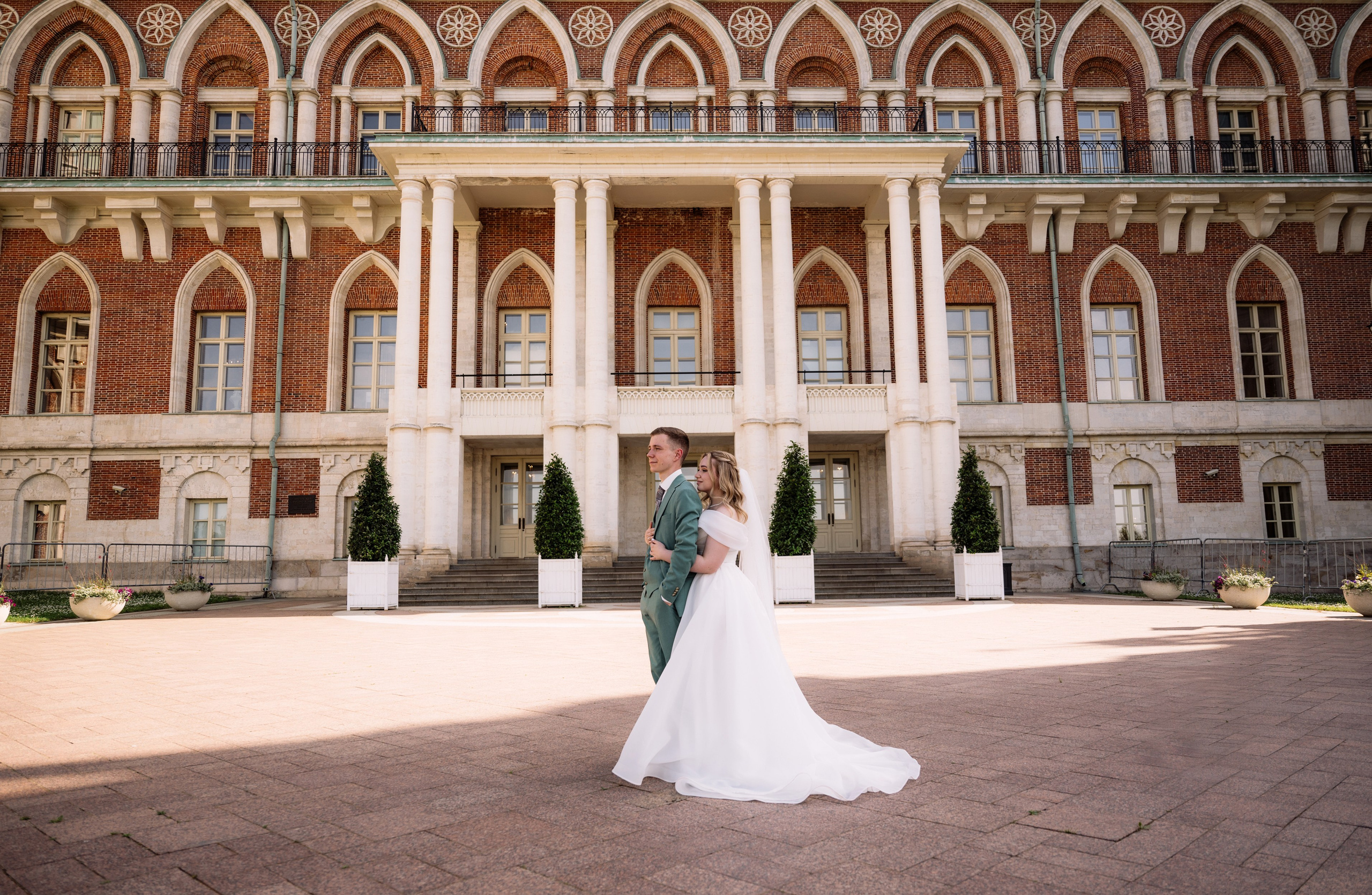 Свадебная прогулка в Царицино. Фотограф в Москве Алёна Степутенко