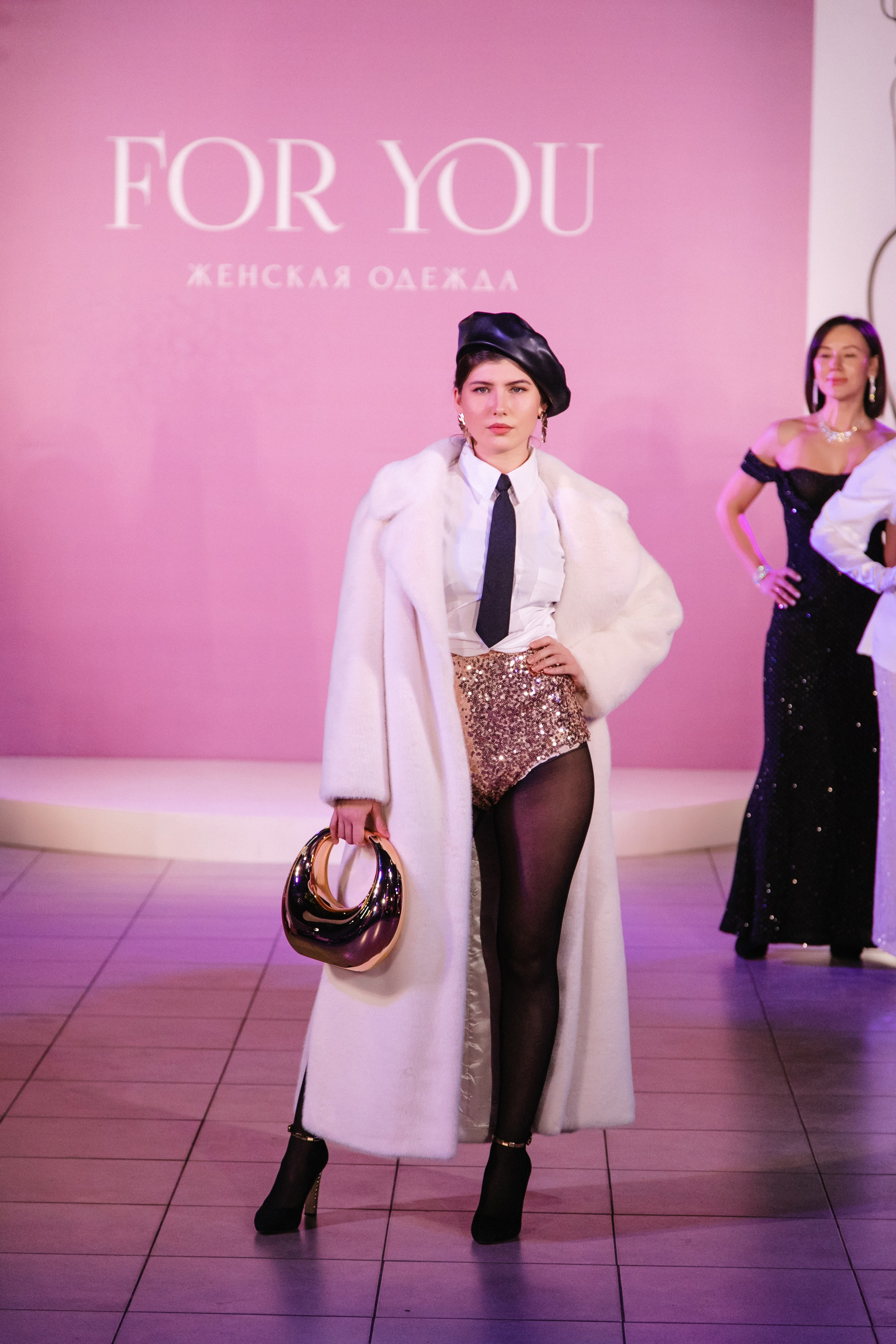 For you. Показ. Роман Урумбаев фотограф Нижневартовск