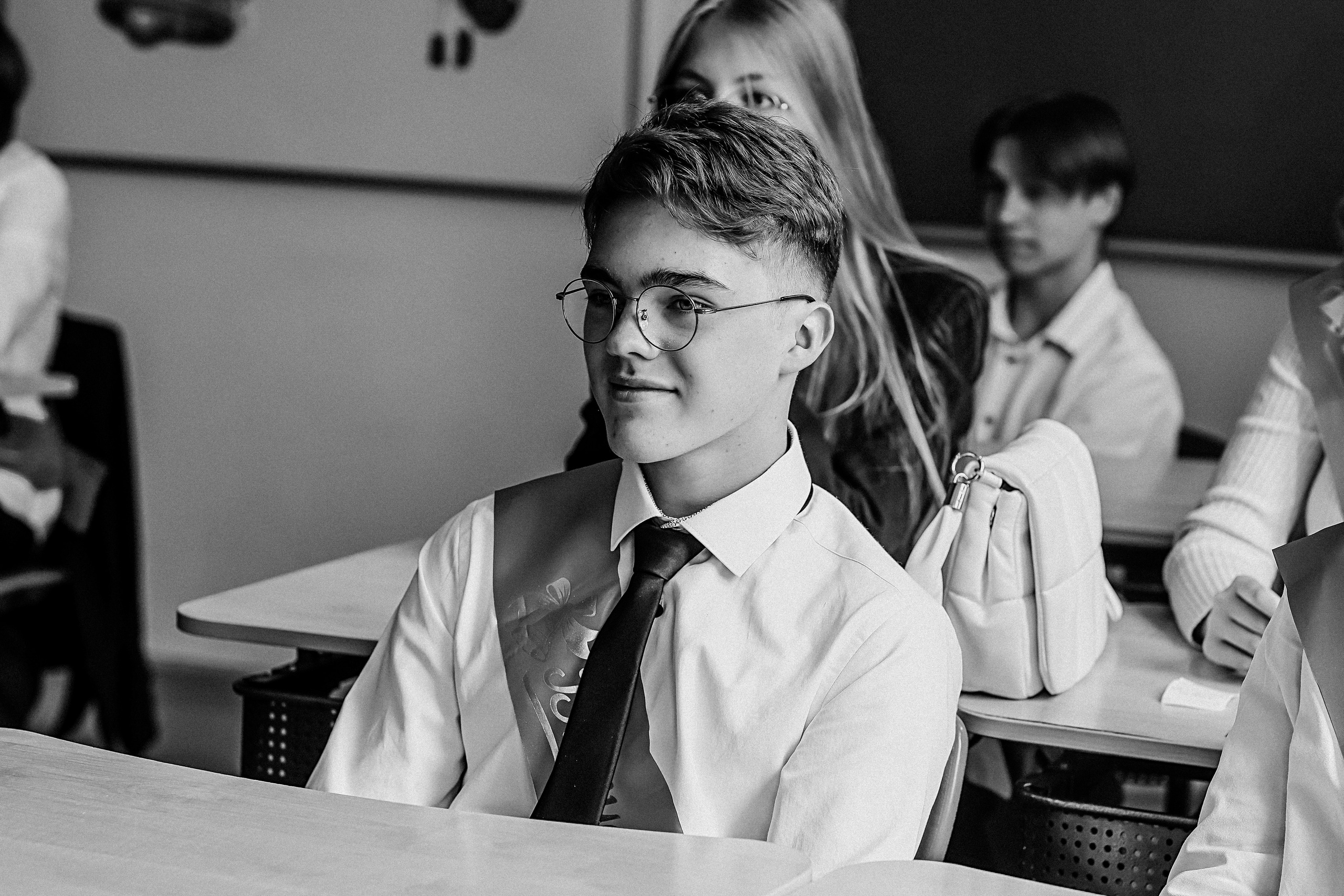 Последний звонок. Семейный фотограф Тюмень, фотограф на роды Салмина Мария