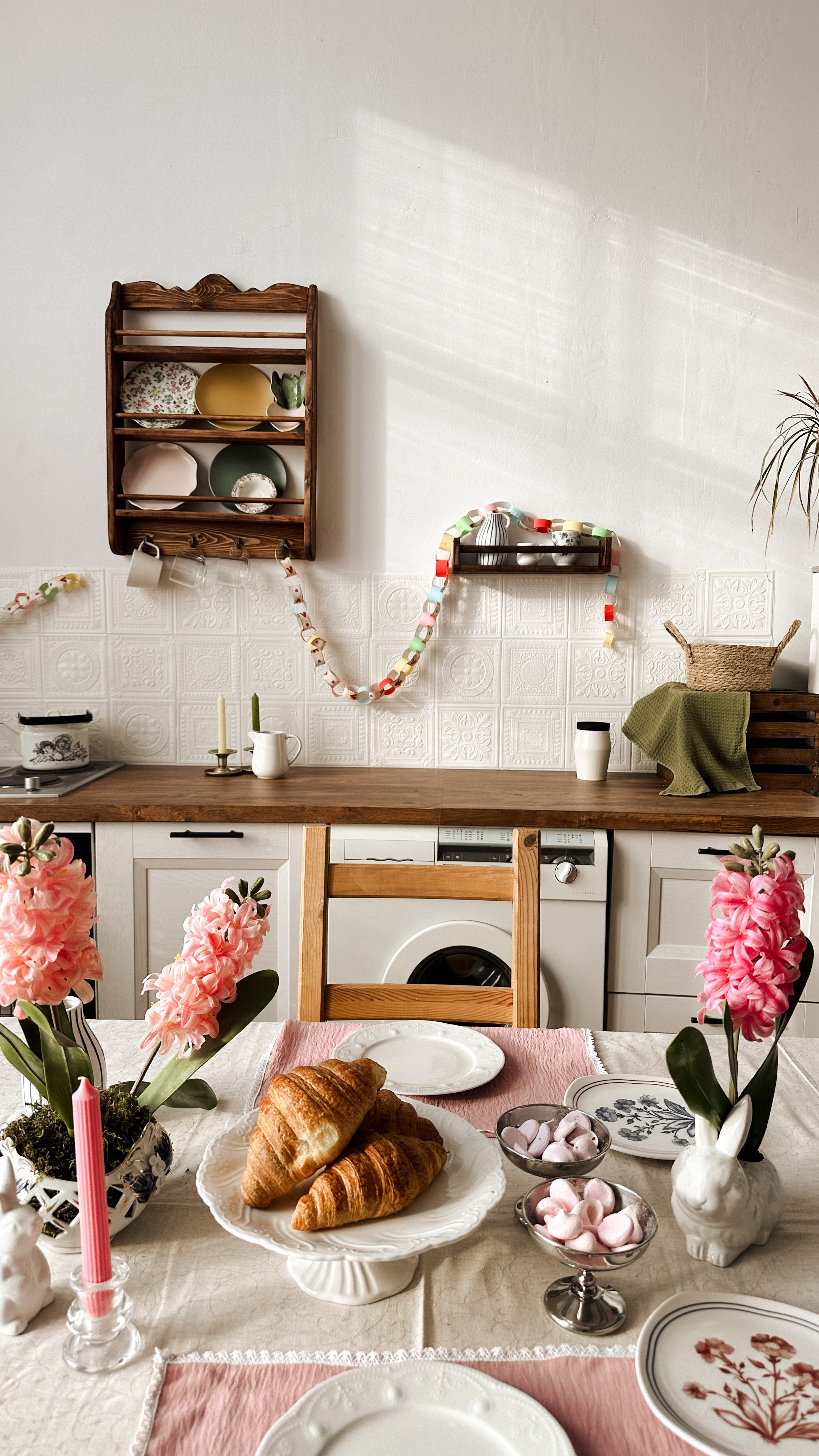 Интерьер фотостудии «Лофт Потолок», город Краснодар, ул. Зиповская 5 литер Х. Семейный и детский фотограф в Краснодаре Анна Трашкова