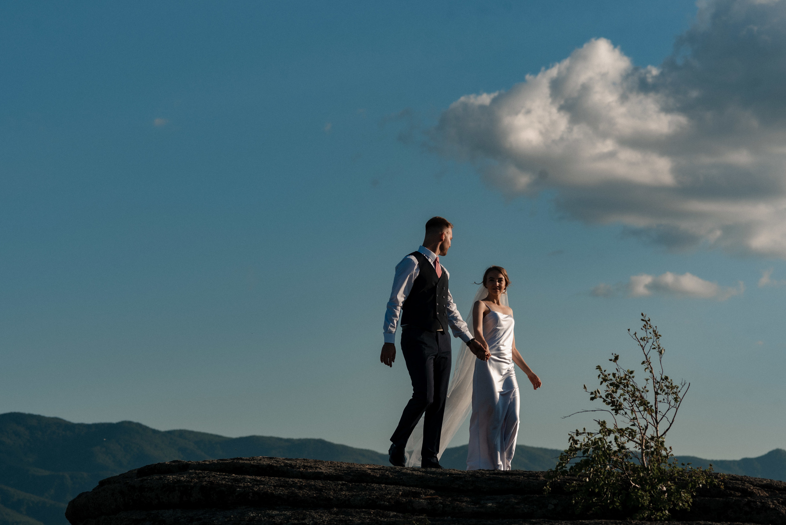 Предсвадебная фотосессия в горах. Сергей Богомолов. Свадебный и семейный фотограф