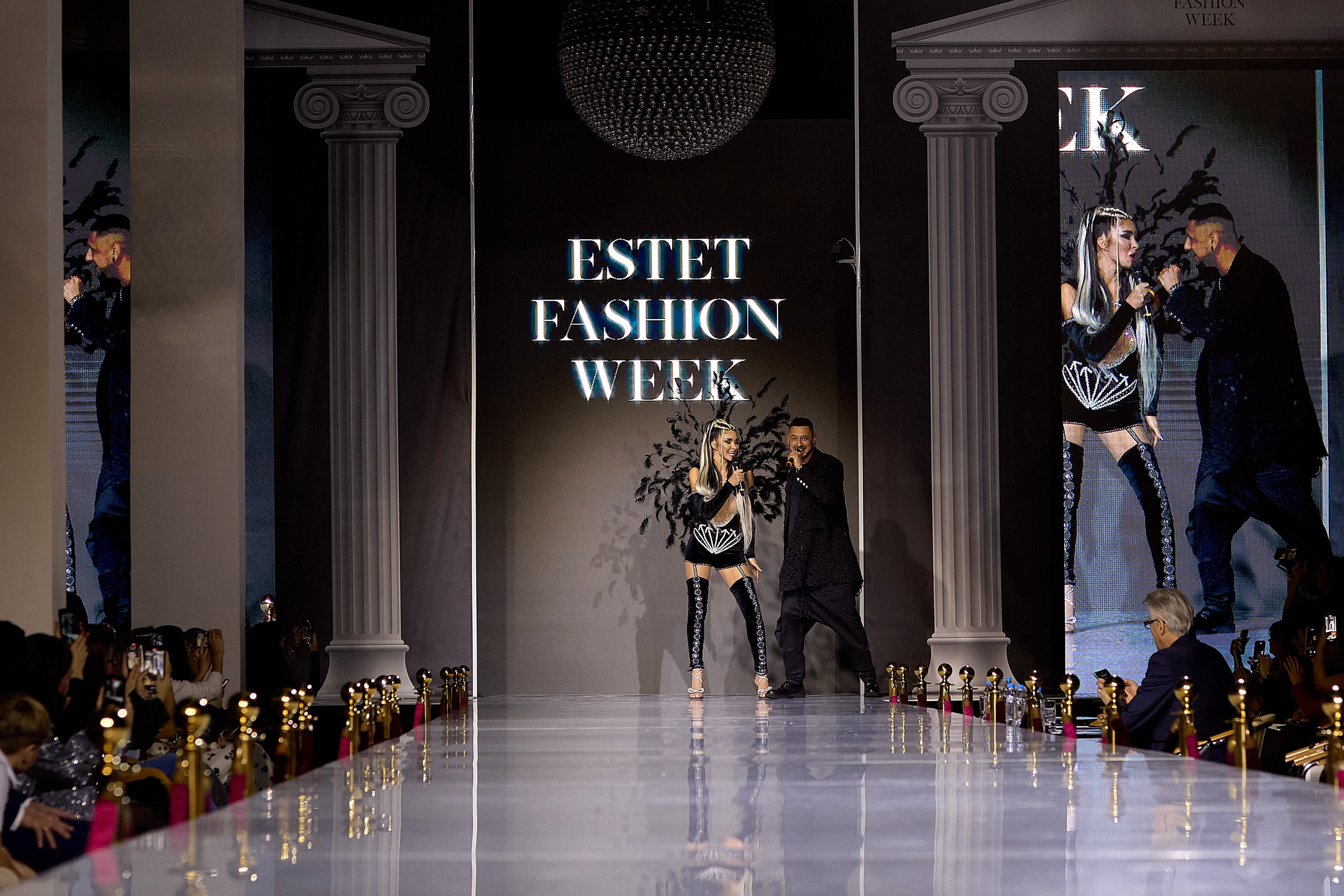 Показ в стиле Victoria's Secret | Ювелирная неделя моды «Эстет»