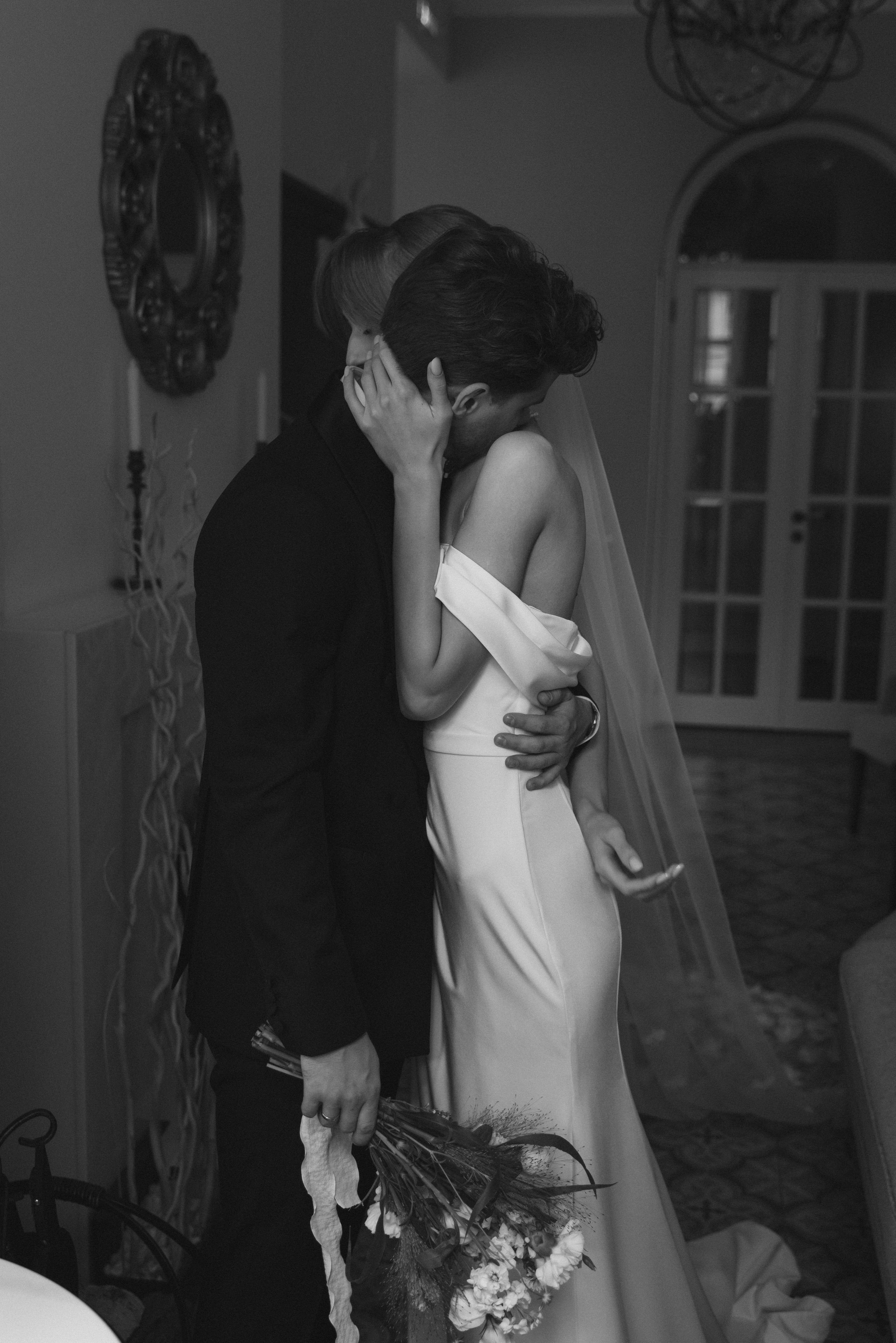 Современная классика. Свадебное агентство Reverence Самара