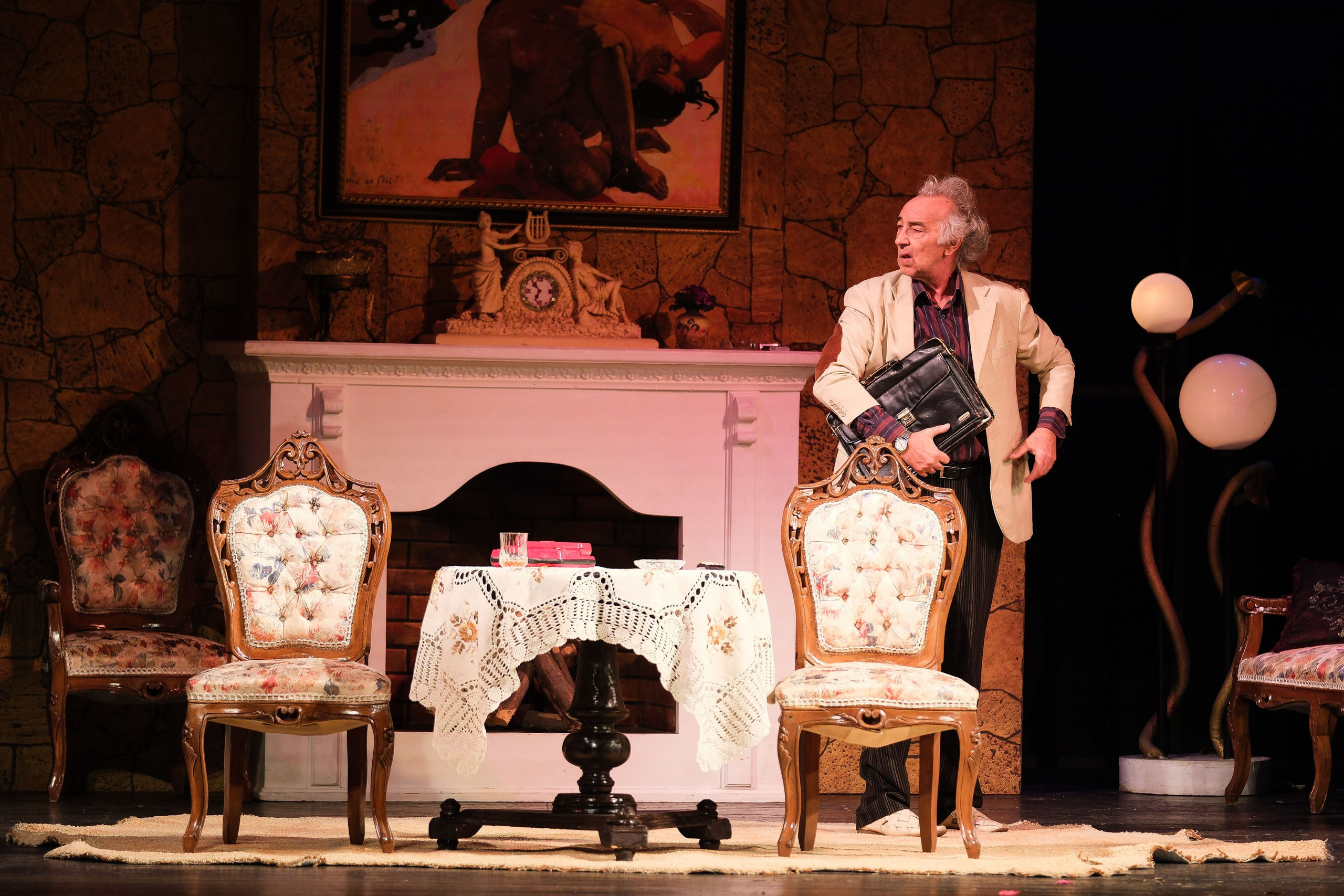 Ужин с дураком. Фотограф Анатолий Деникин