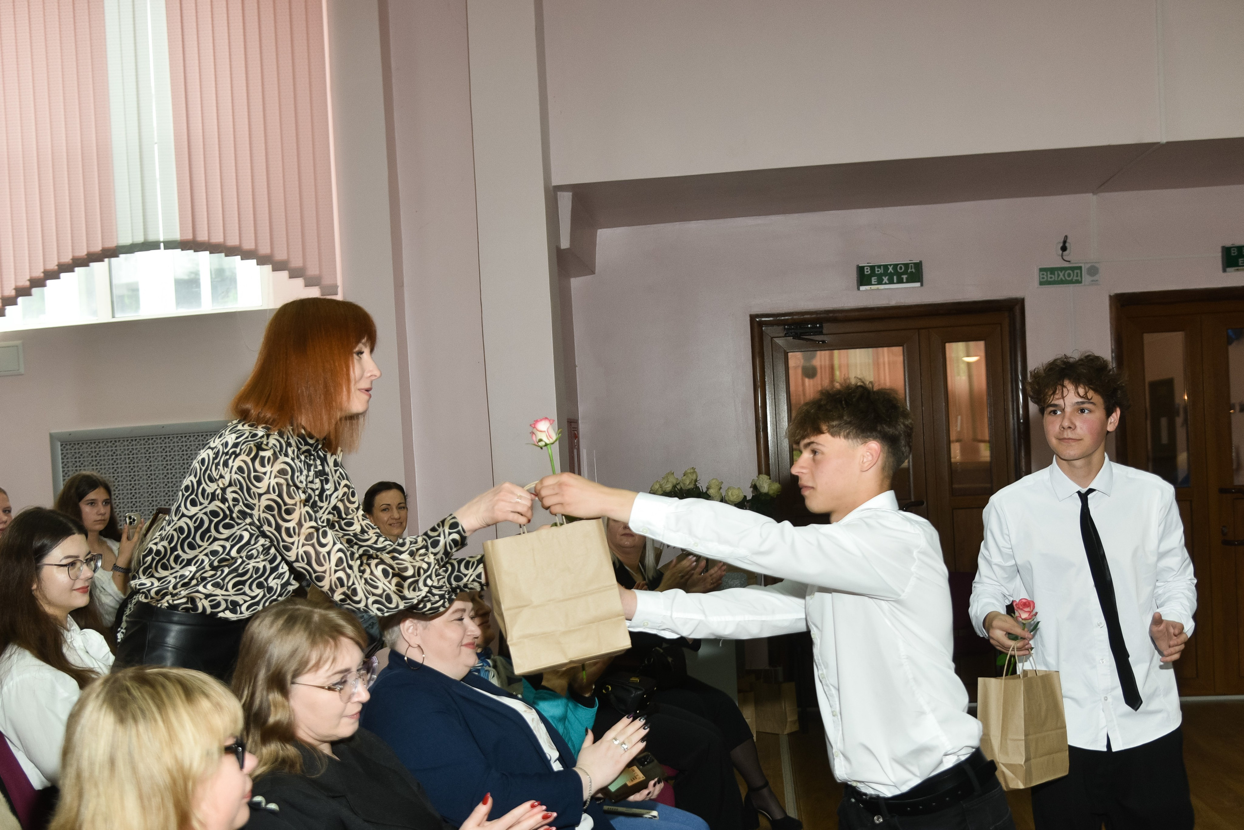 Последний звонок 🔔. Фотограф Олег Юршевич Солигорск Минск